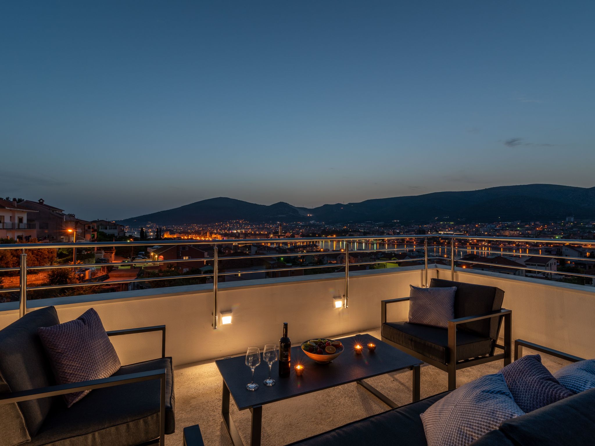 Luxuriöse Ferienvilla mit privatem Pool-Binnen