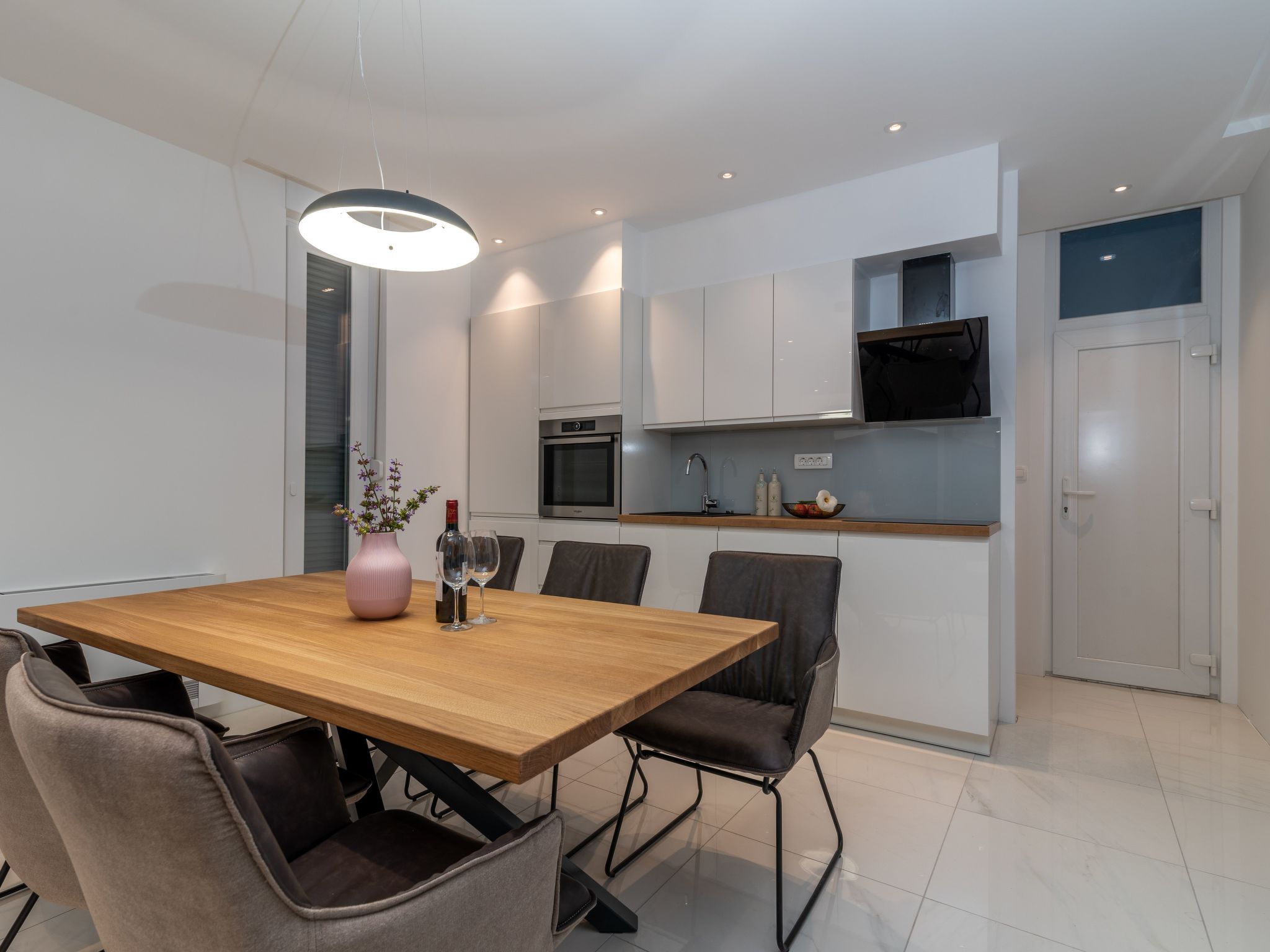 Luxuriöse Ferienvilla mit privatem Pool-Binnen