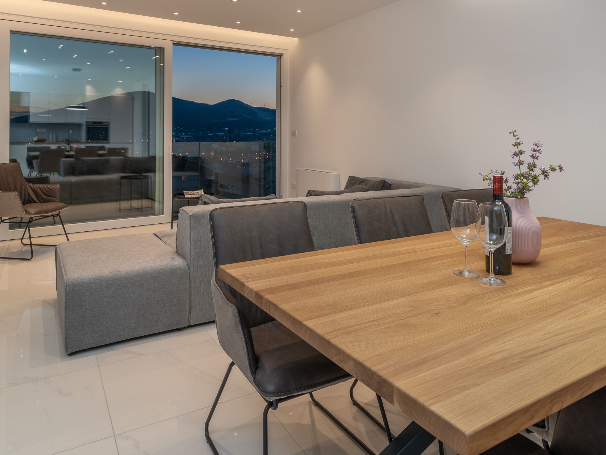 Luxuriöse Ferienvilla mit privatem Pool-Binnen