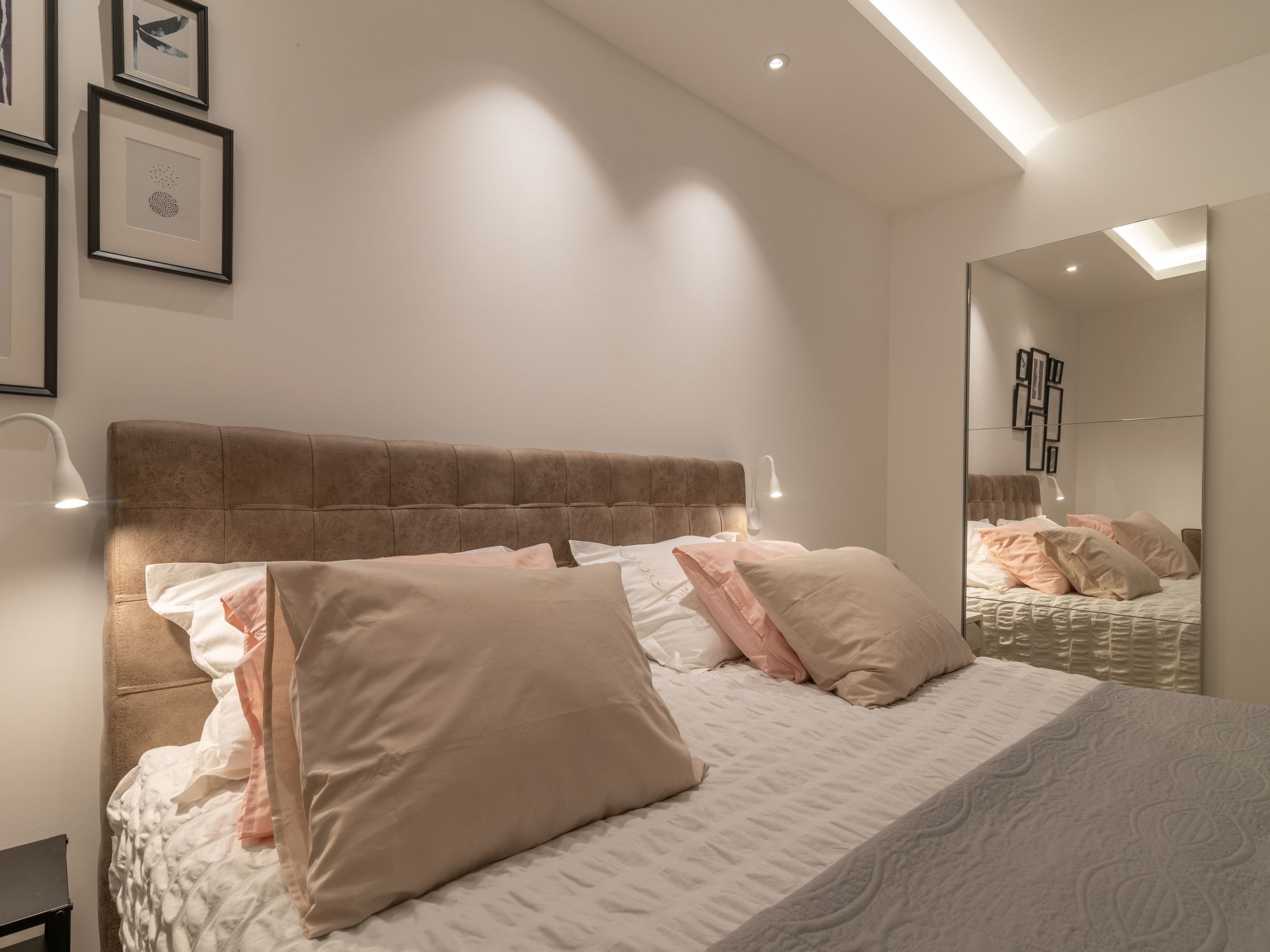 Luxuriöse Ferienvilla mit privatem Pool-Binnen