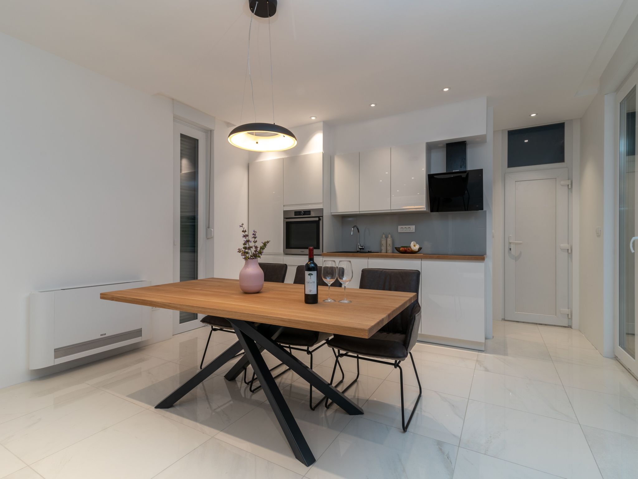 Luxuriöse Ferienvilla mit privatem Pool-Binnen