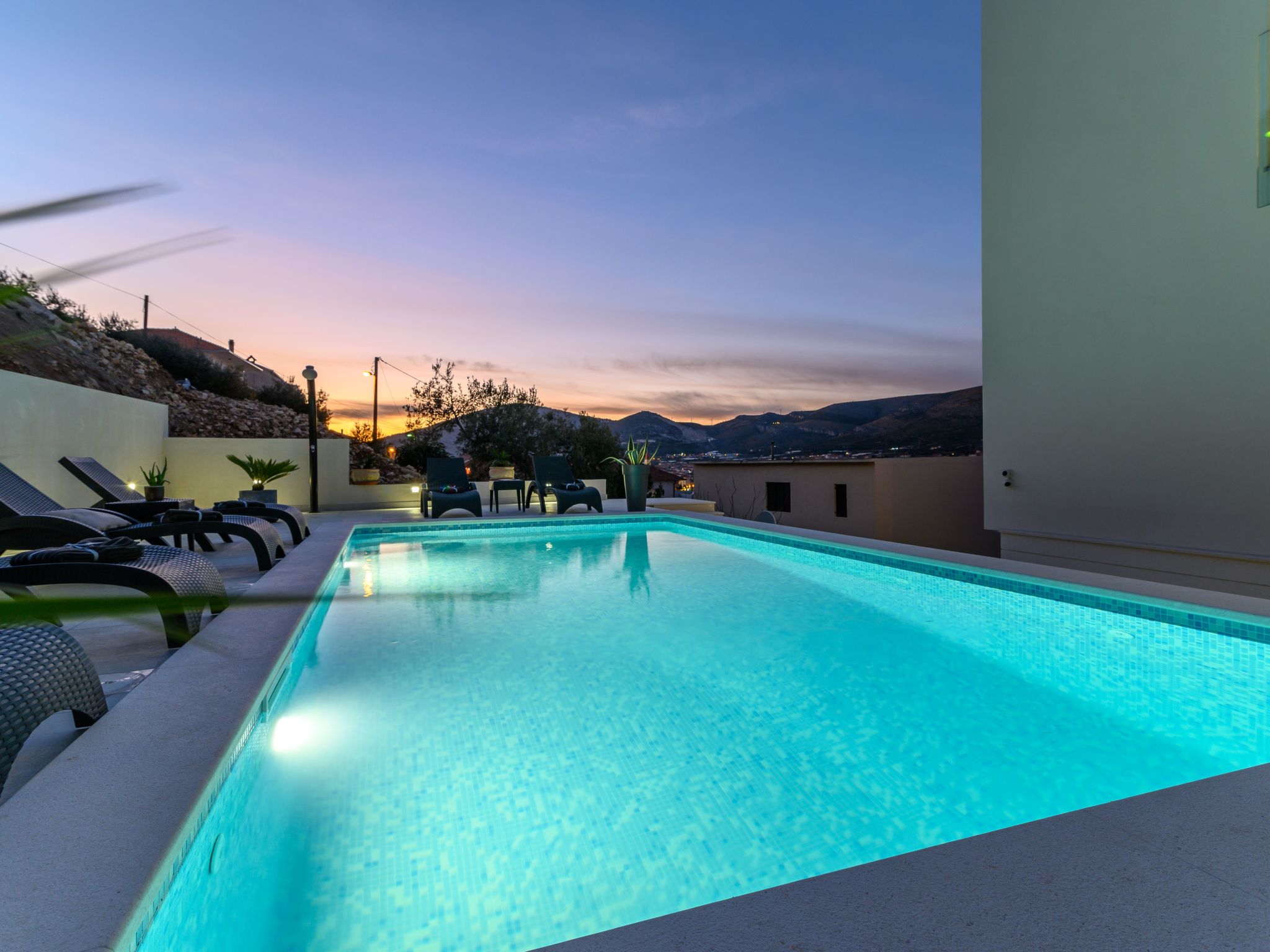 Luxuriöse Ferienvilla mit privatem Pool-Binnen