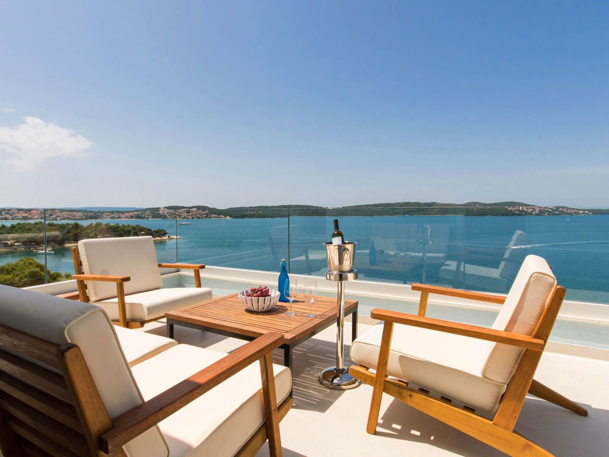 "White Sky" direkt am Strand