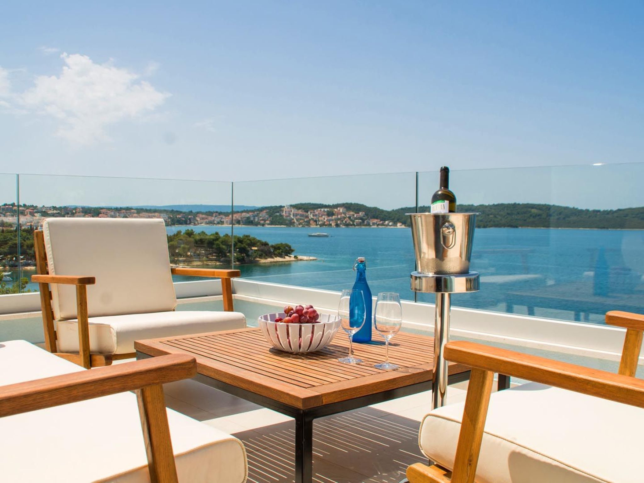 "White Sky" direkt am Strand-Image-tags.info