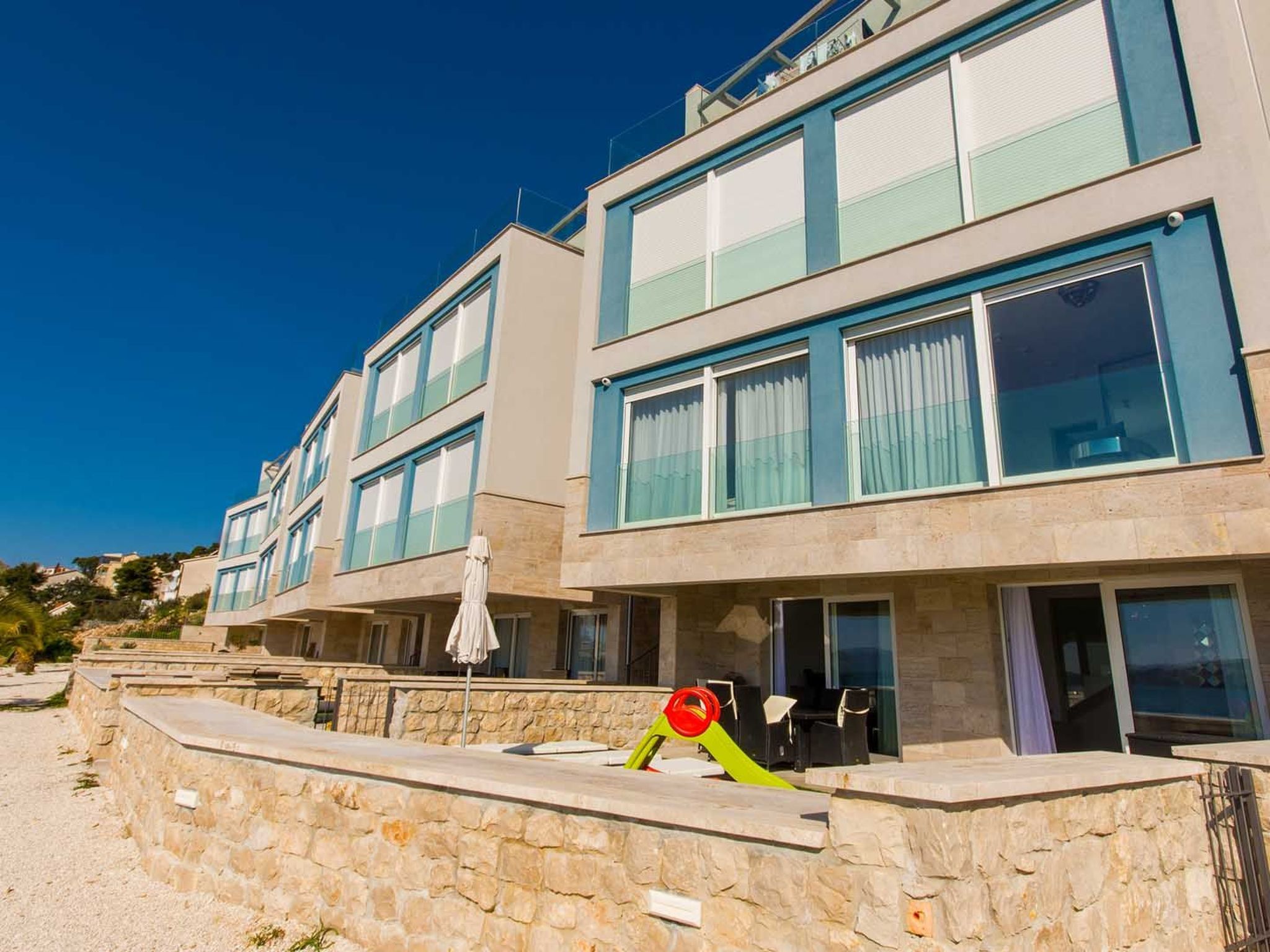 Luxuriöse Ferienvilla am Strand Luna Azzurra