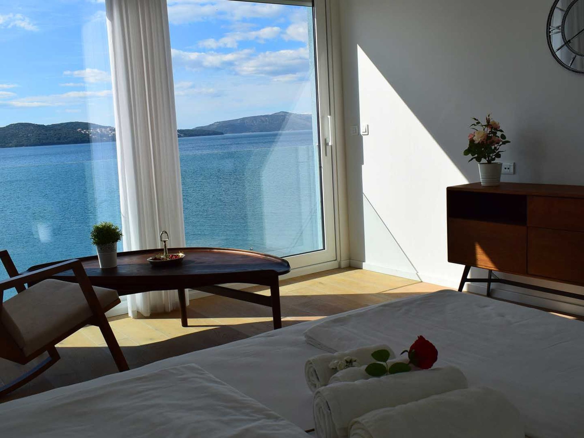 Luxuriöse Ferienvilla am Strand Luna Azzurra-Dedans