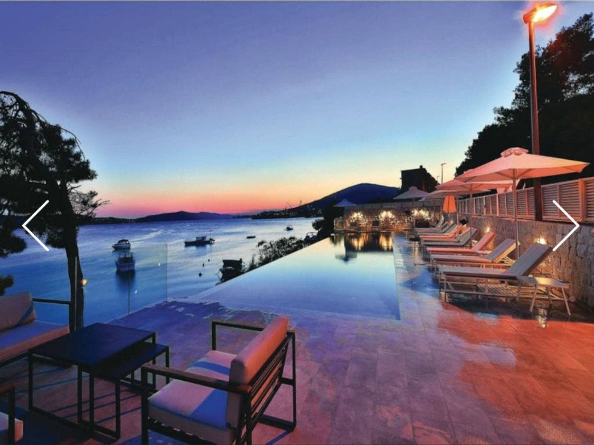 Luxuriöse Ferienvilla am Strand Luna Azzurra-Dehors