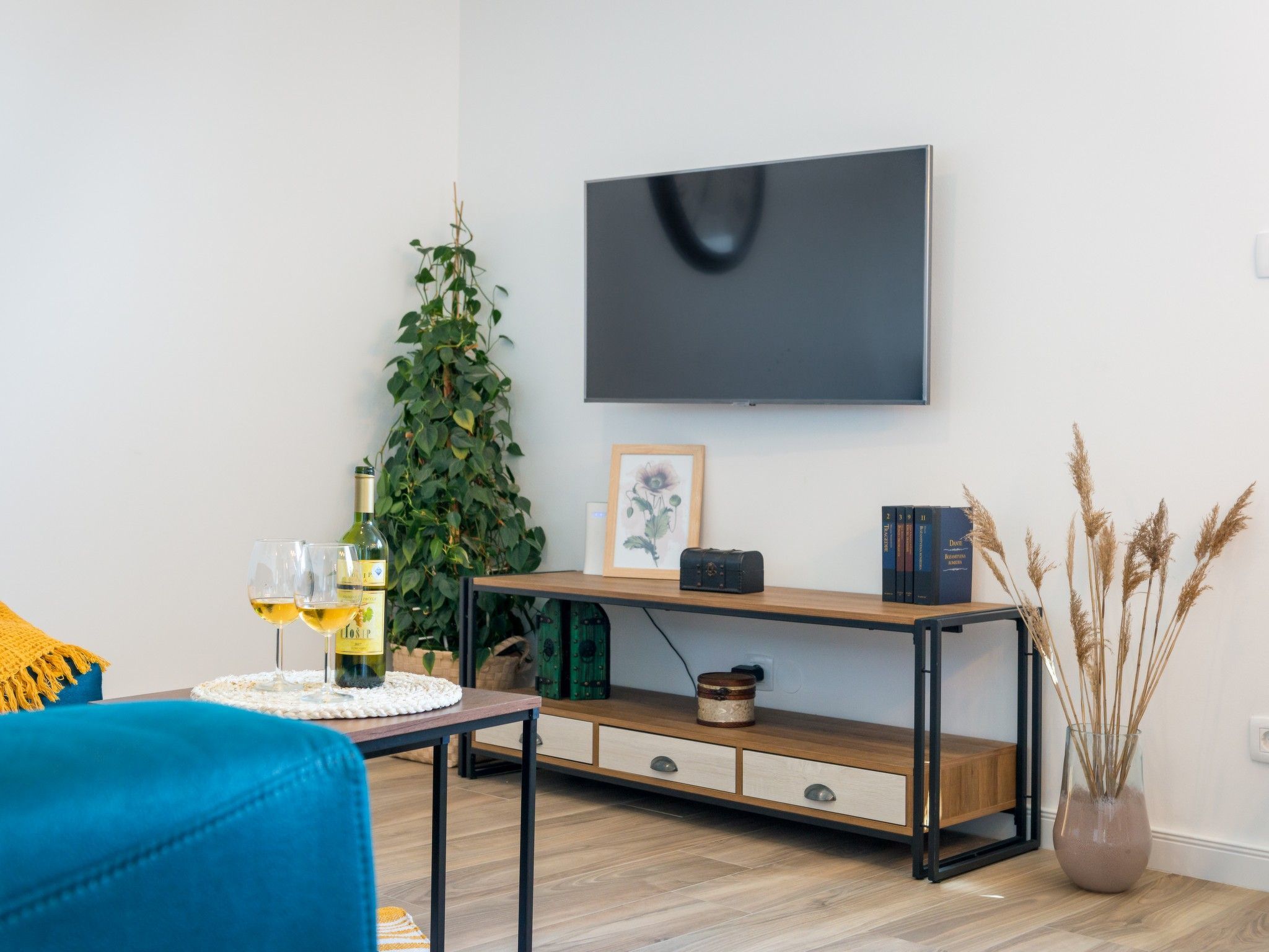 Stilvolle Wohnung Breeze mit Balkon mit Meerblick-Image-tags.info