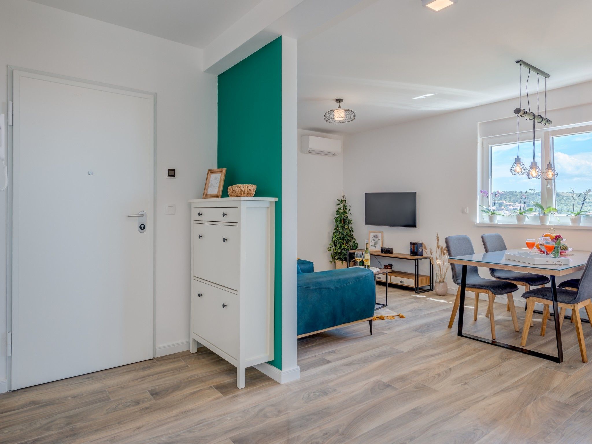 Stilvolle Wohnung Breeze mit Balkon mit Meerblick-Image-tags.info