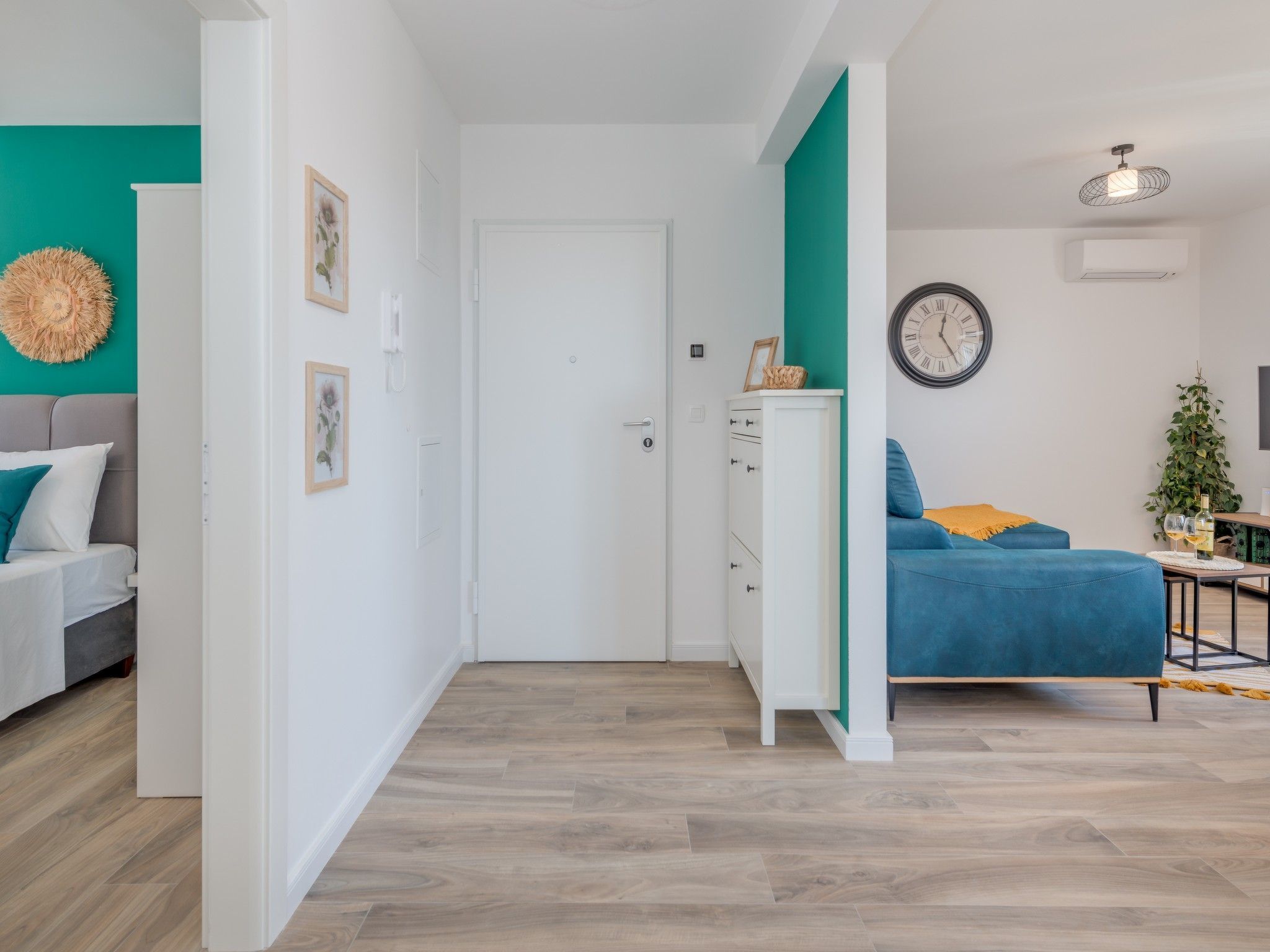 Stilvolle Wohnung Breeze mit Balkon mit Meerblick-Image-tags.info