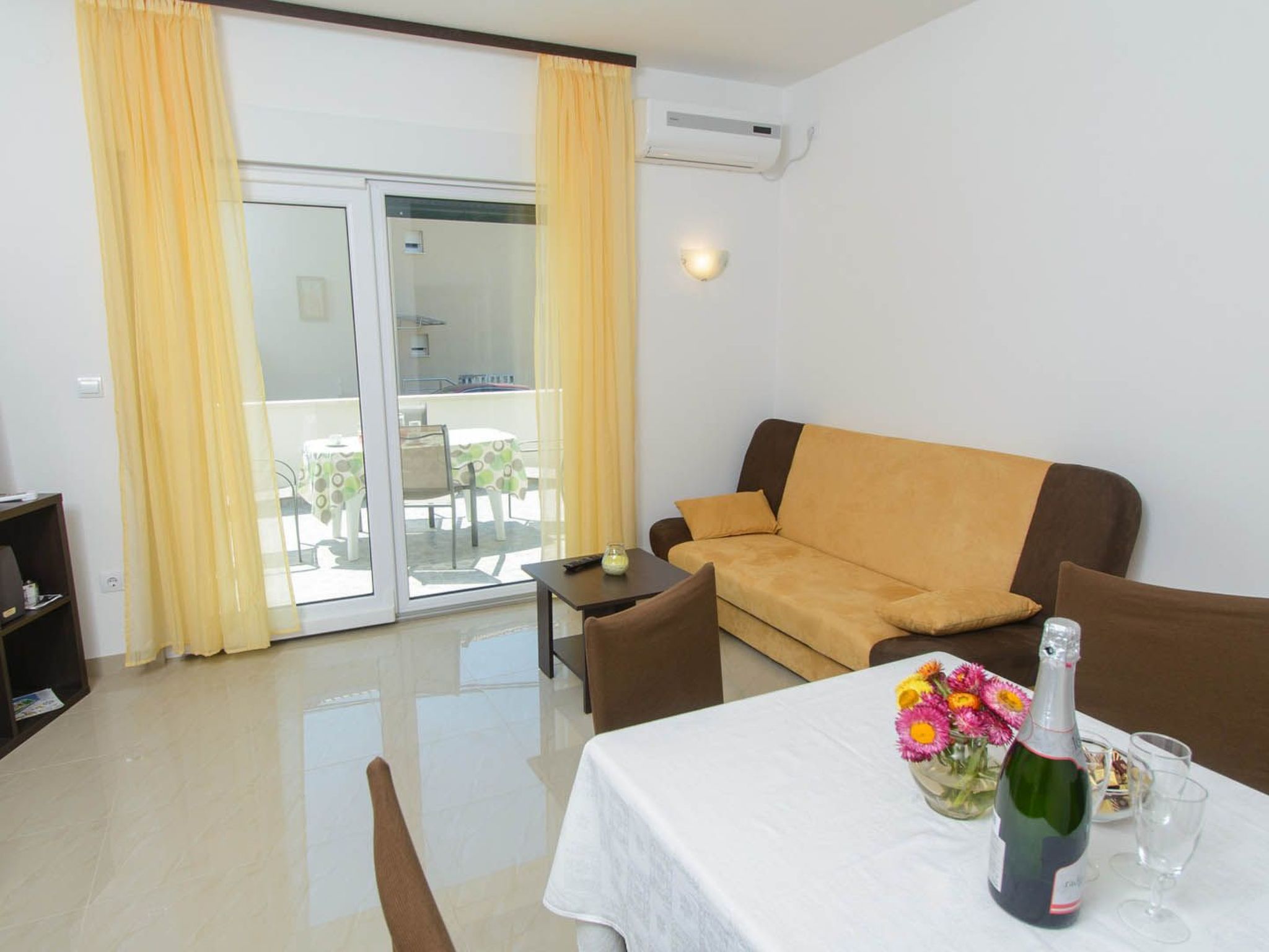 Modren Wohnung Sunrise in Strandnähe-Drinnen