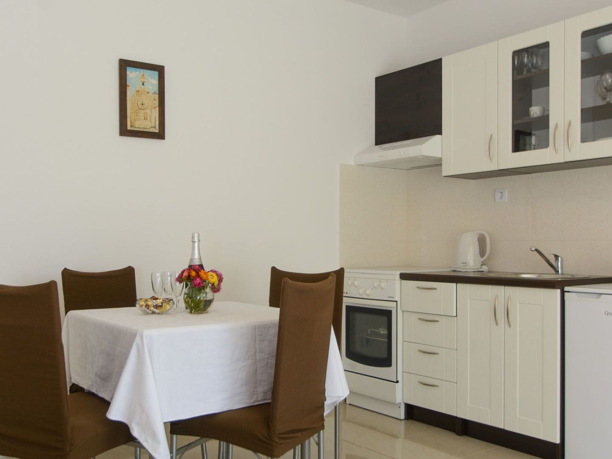 Modren Wohnung Sunrise in Strandnähe-Drinnen