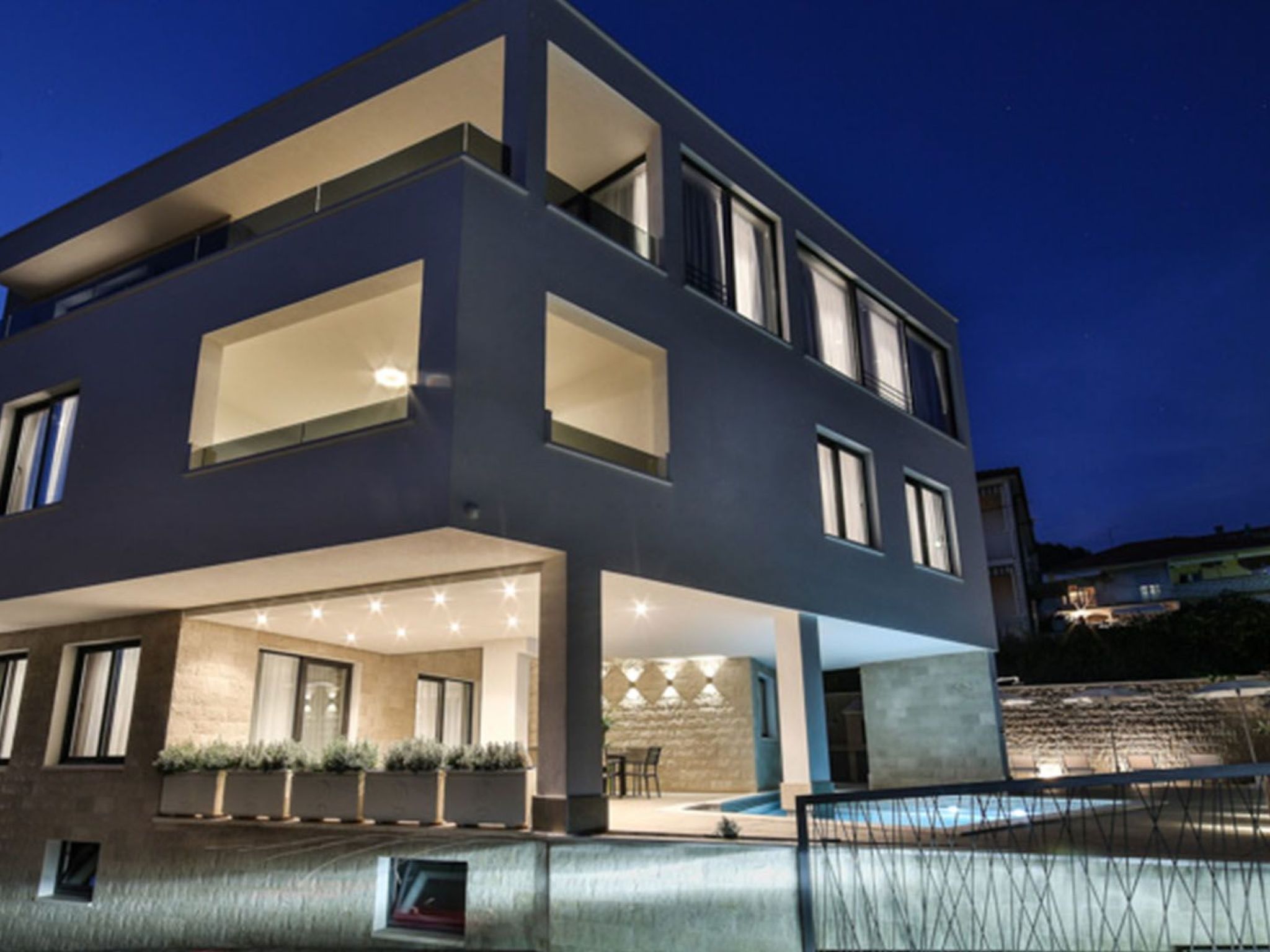 Luxusvilla Viola mit Pool, Sauna und Fitnessraum-Drinnen