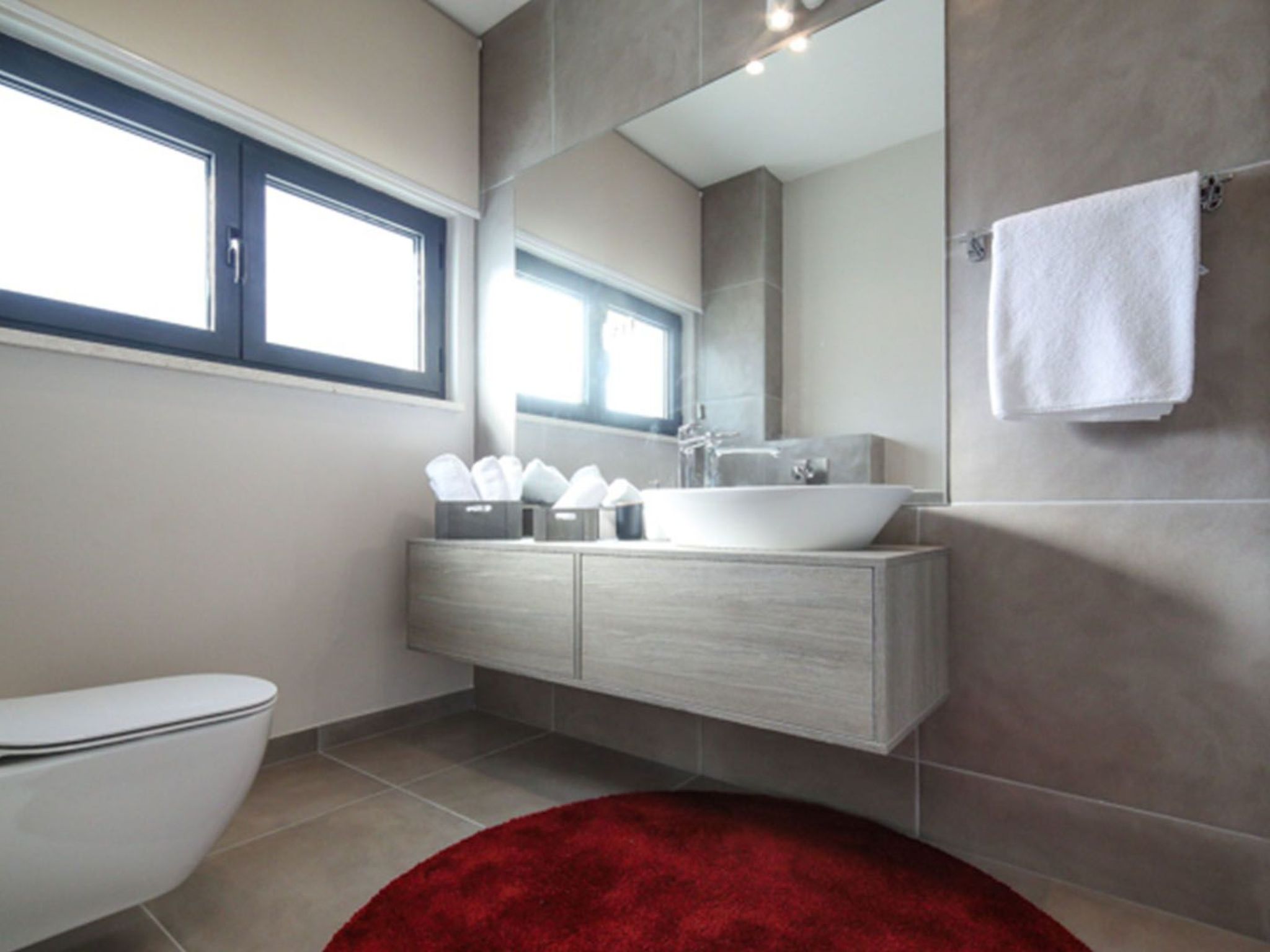 Luxusvilla Viola mit Pool, Sauna und Fitnessraum-Drinnen