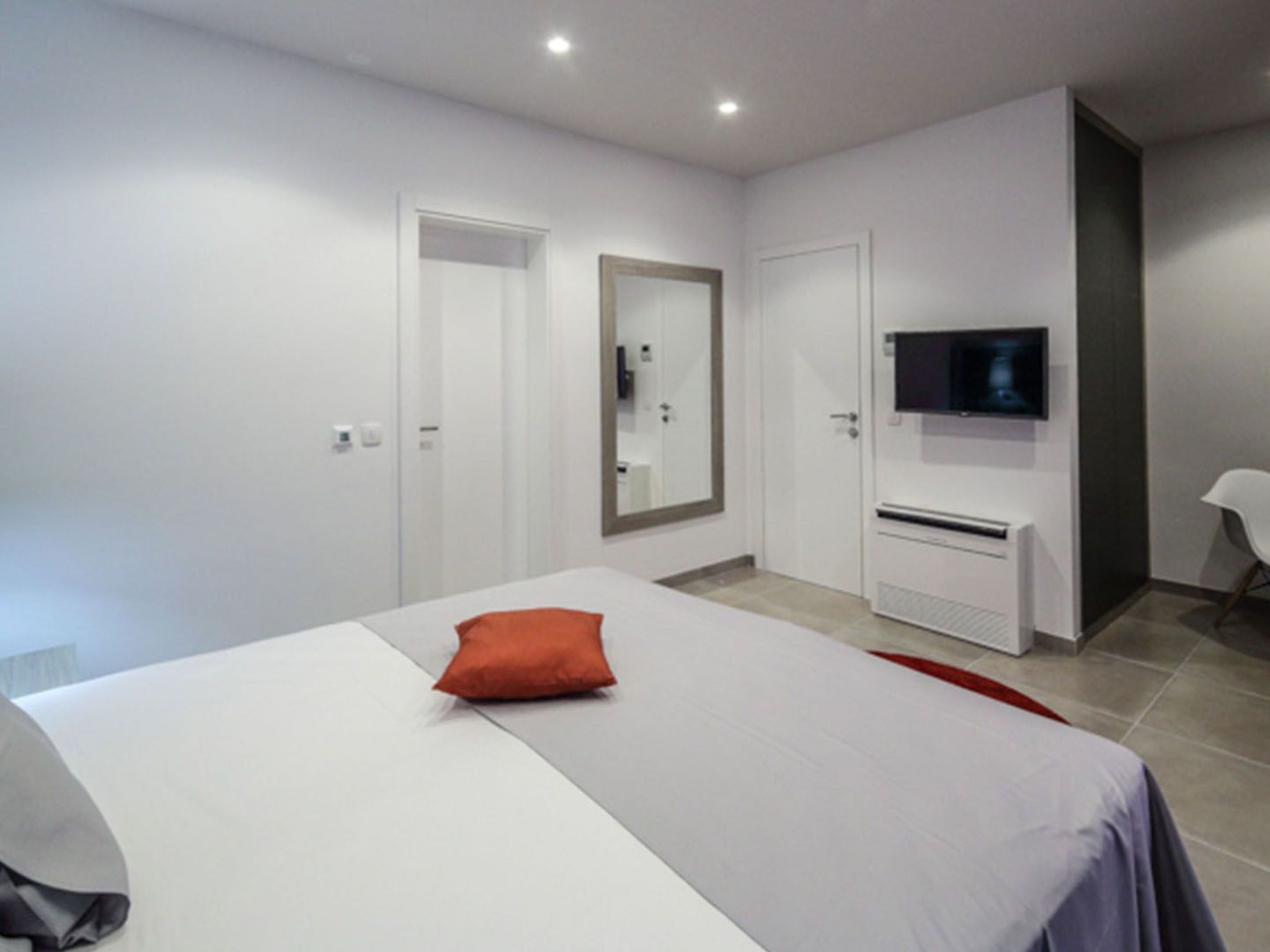 Luxusvilla Viola mit Pool, Sauna und Fitnessraum-Drinnen