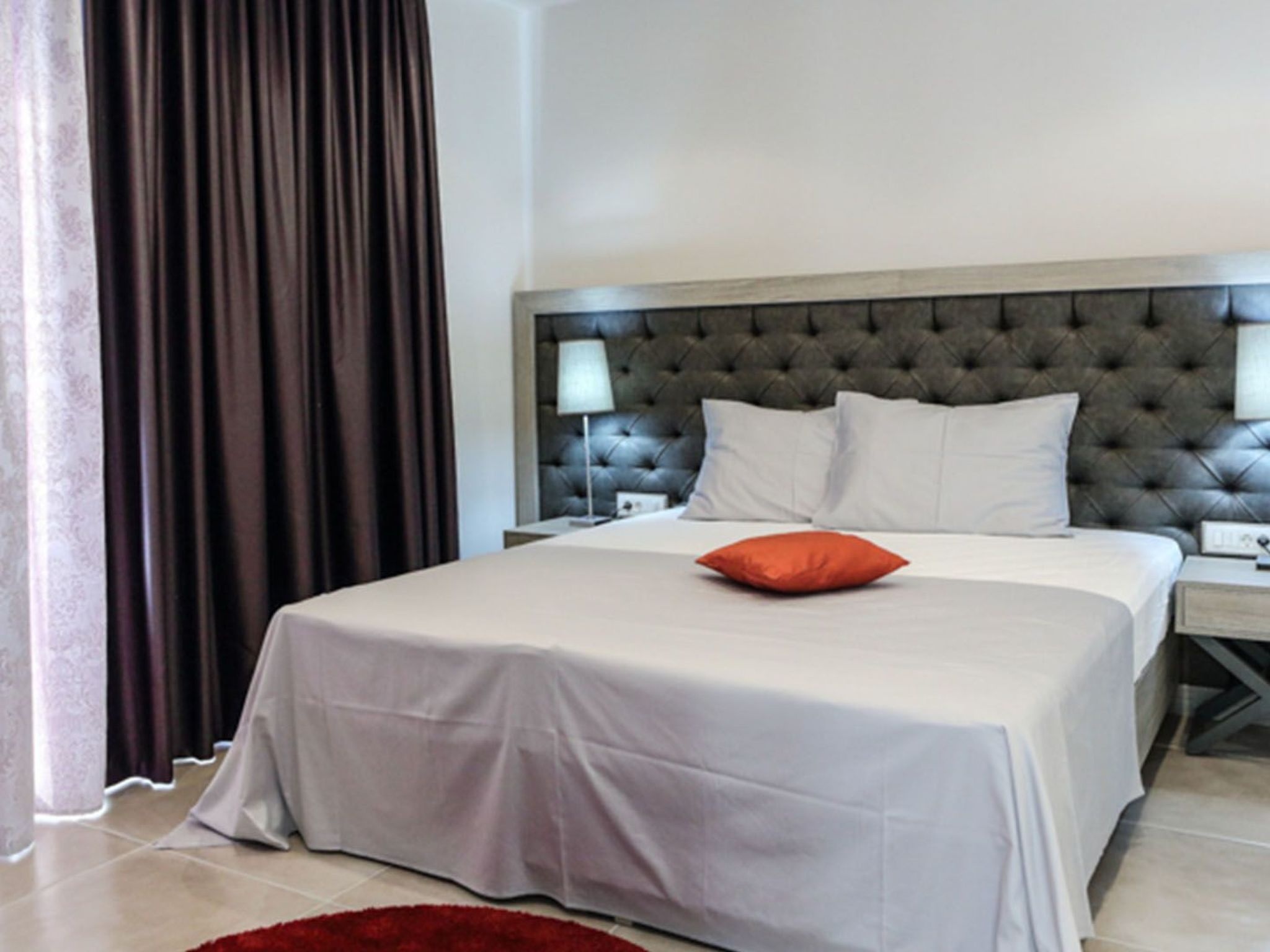 Luxusvilla Viola mit Pool, Sauna und Fitnessraum-Drinnen