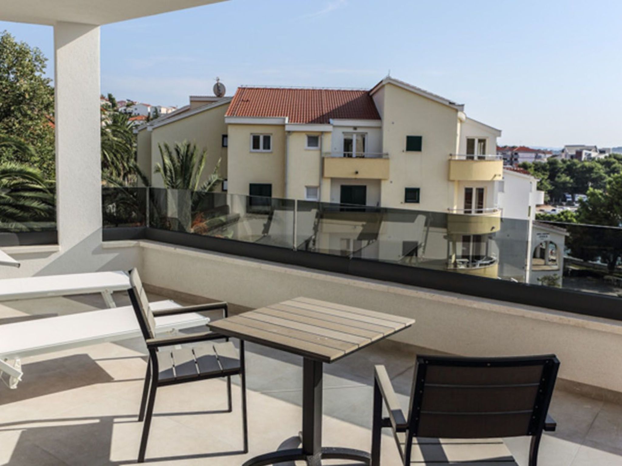 Luxusvilla Viola mit Pool, Sauna und Fitnessraum-Drinnen