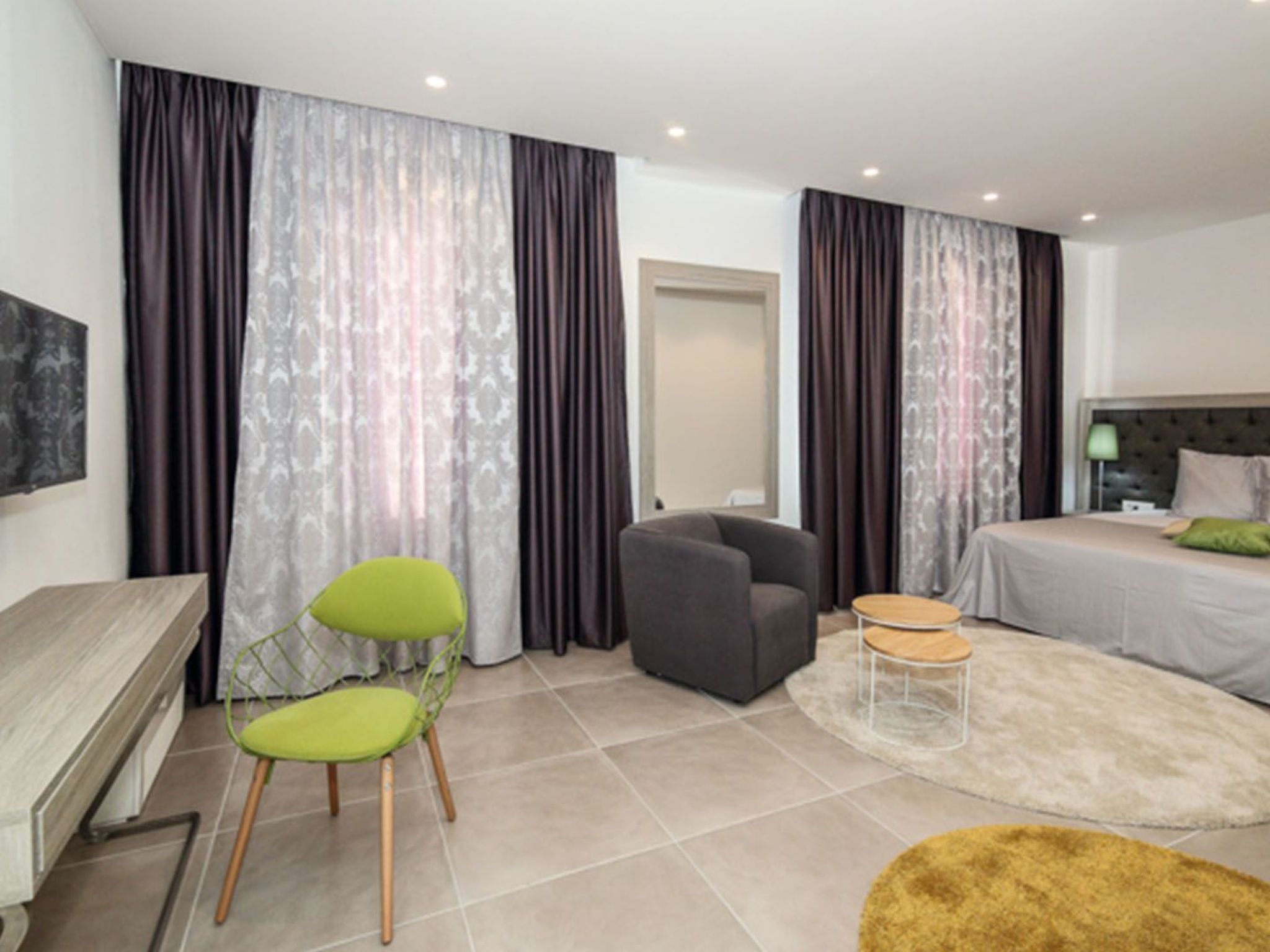 Luxusvilla Viola mit Pool, Sauna und Fitnessraum-Drinnen