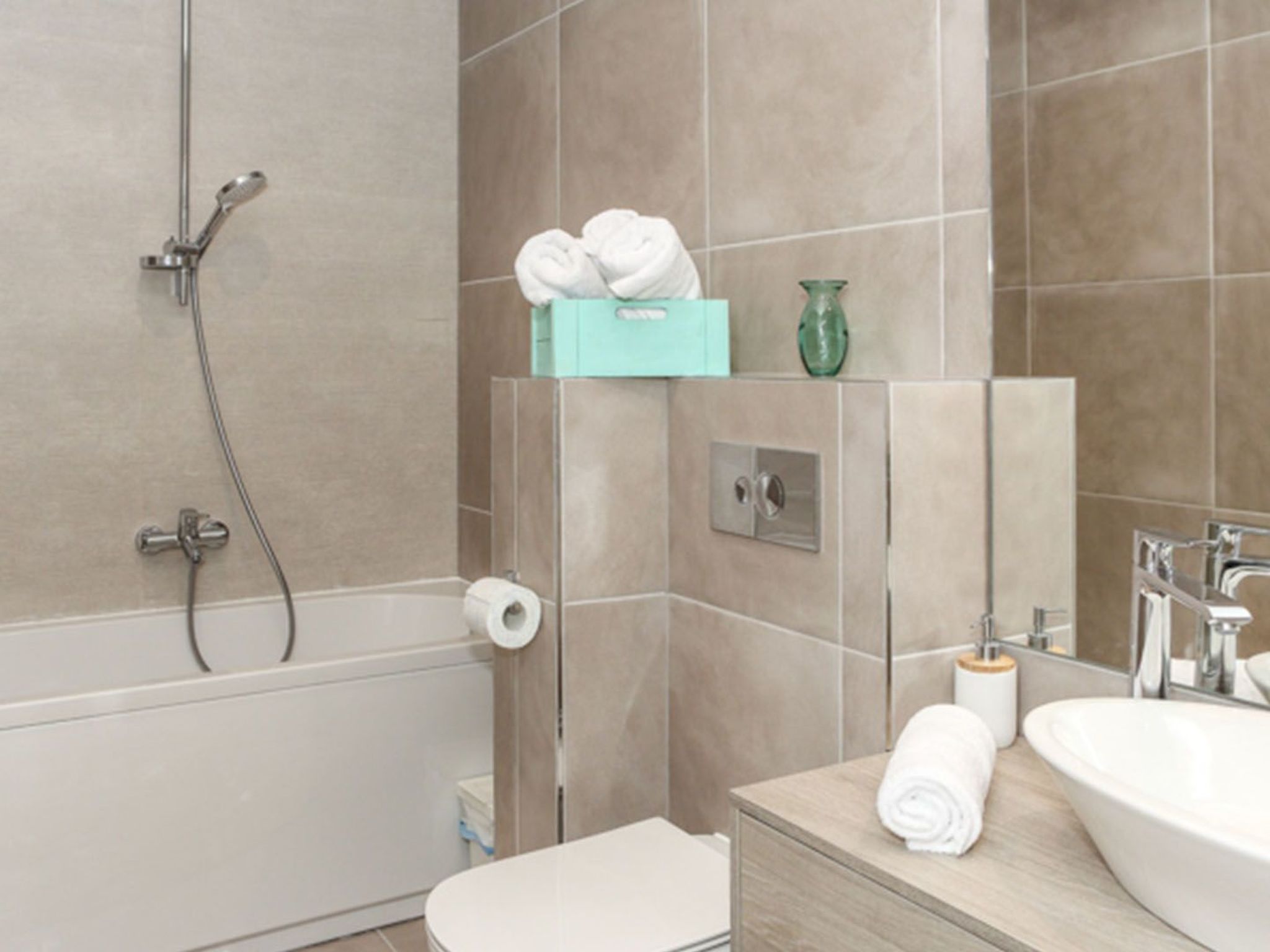 Luxusvilla Viola mit Pool, Sauna und Fitnessraum-Drinnen