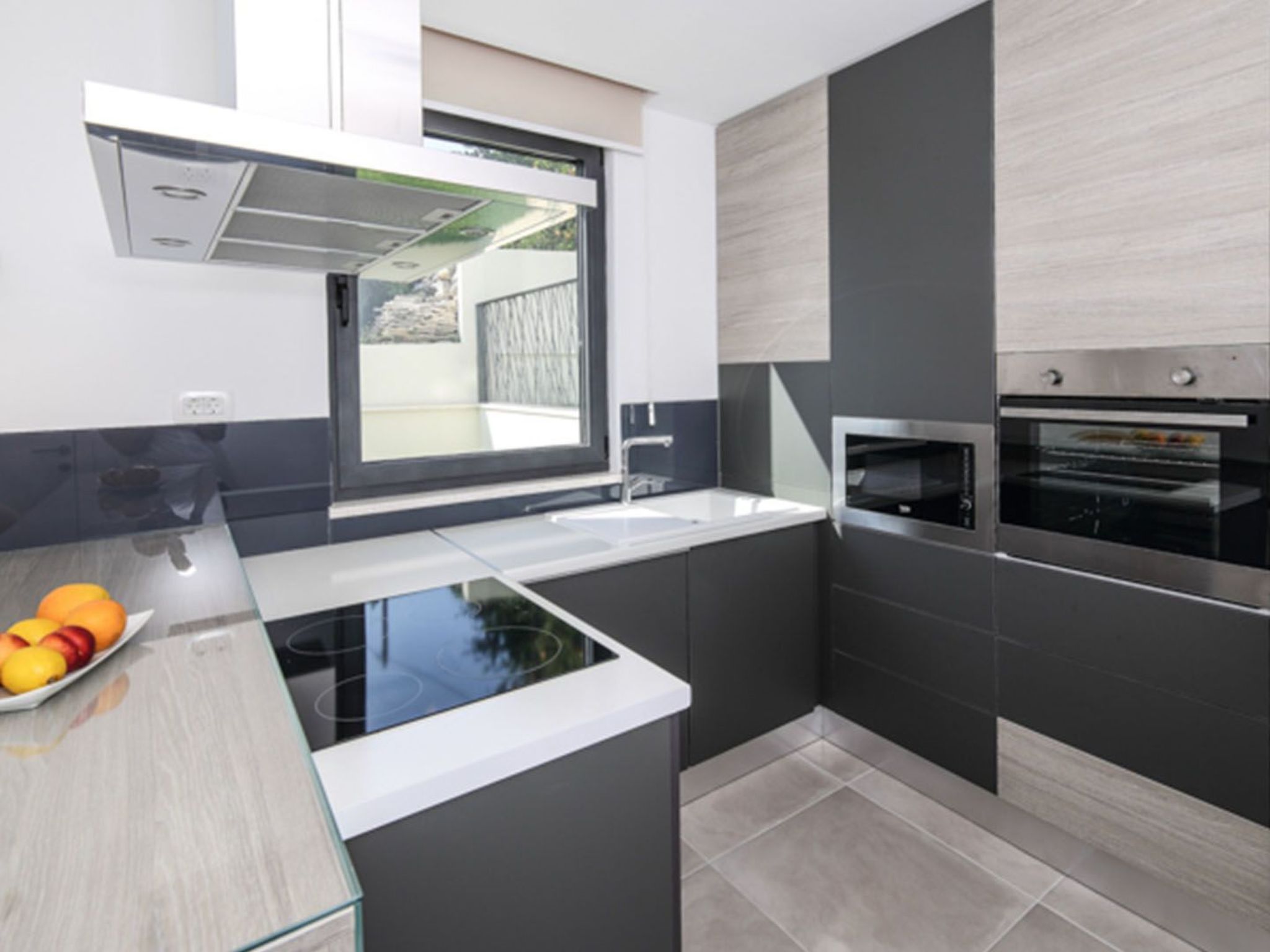 Luxusvilla Viola mit Pool, Sauna und Fitnessraum-Drinnen