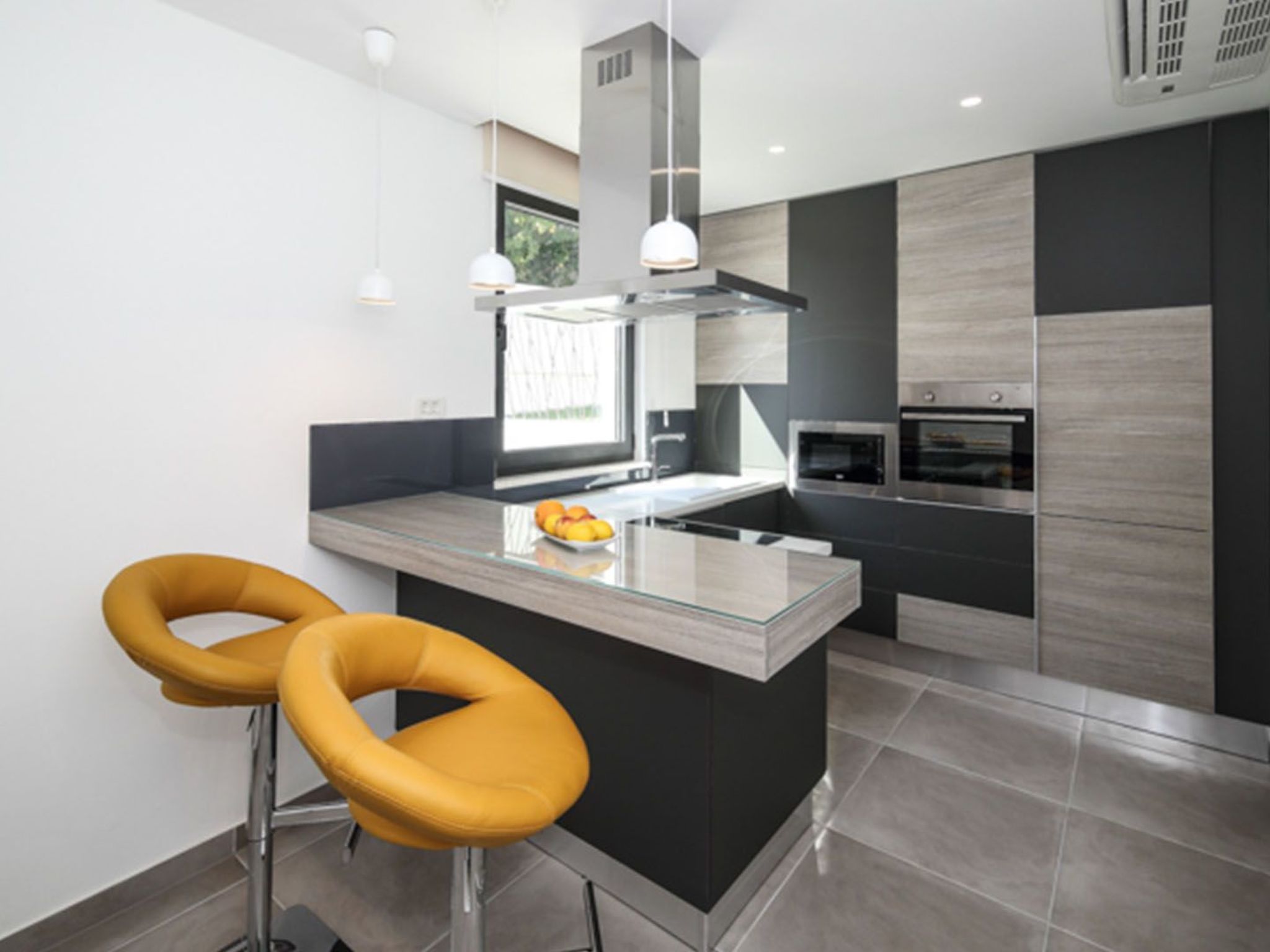 Luxusvilla Viola mit Pool, Sauna und Fitnessraum-Drinnen