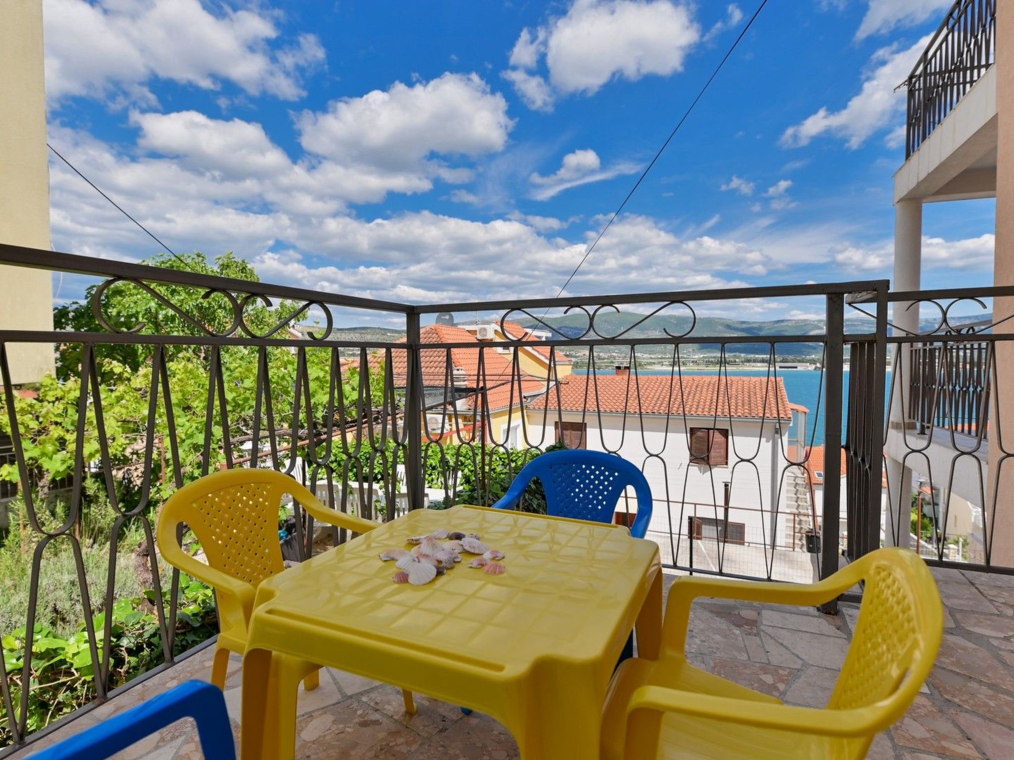 Narona-Image-tags.info