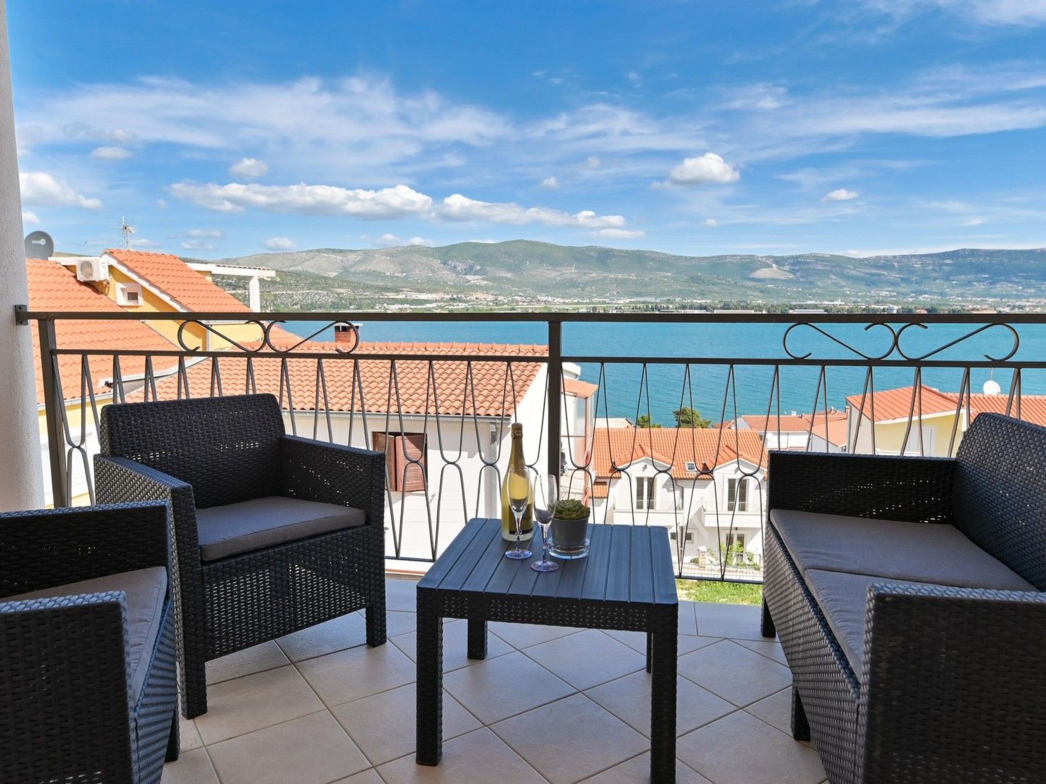 Narona-Image-tags.info