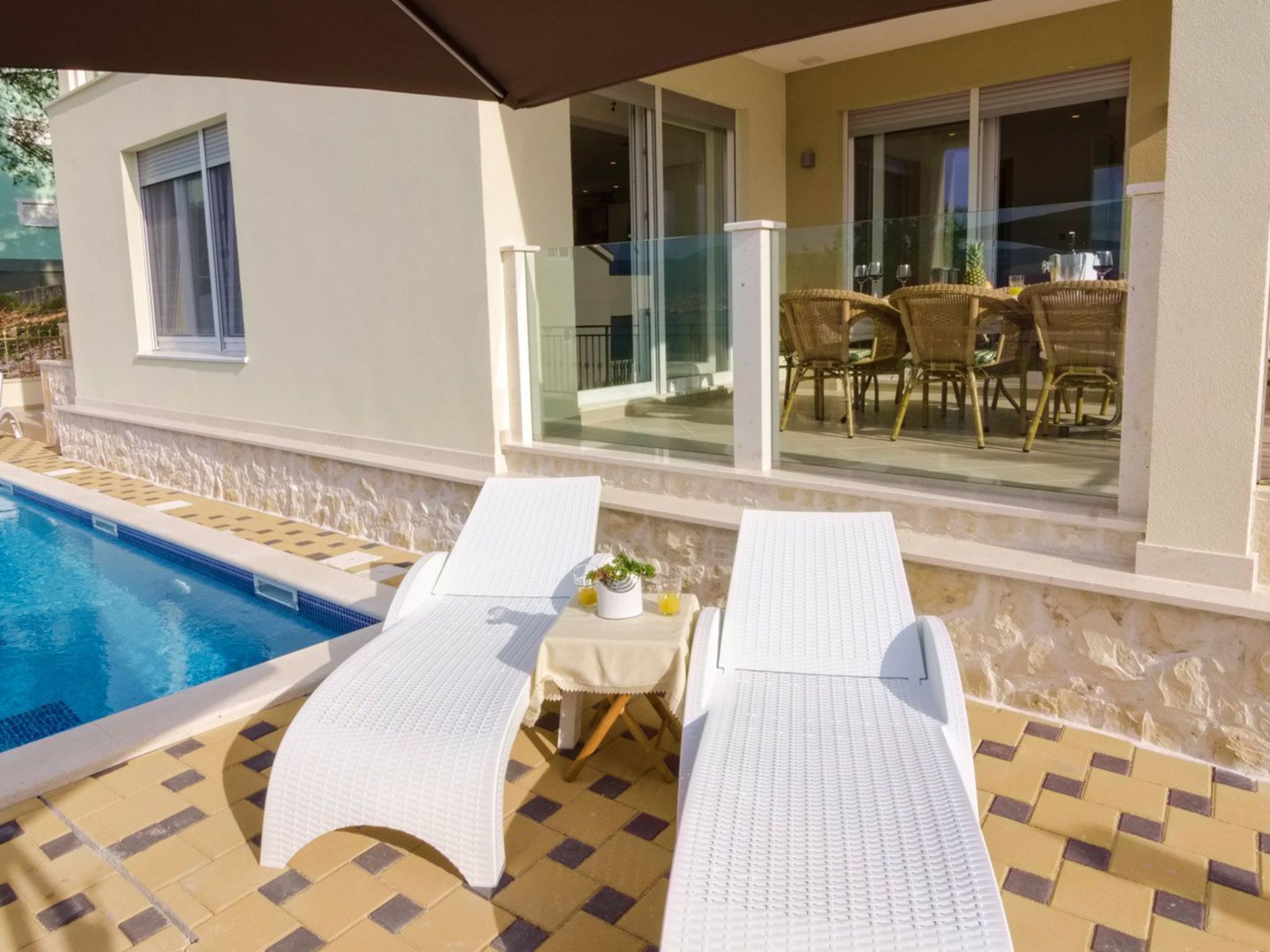 Luxuriöse Fünf-Sterne-Villa Magic-Outside