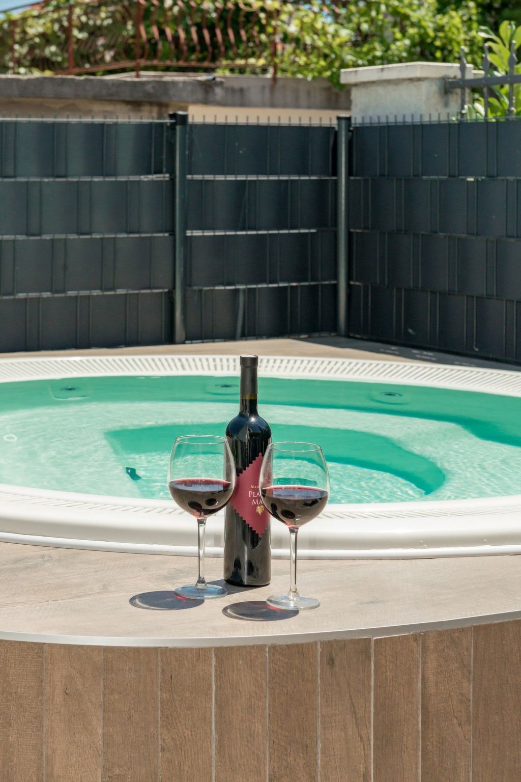 Stilvolle Wohnung Sun mit Jacuzzi-Image-tags.info