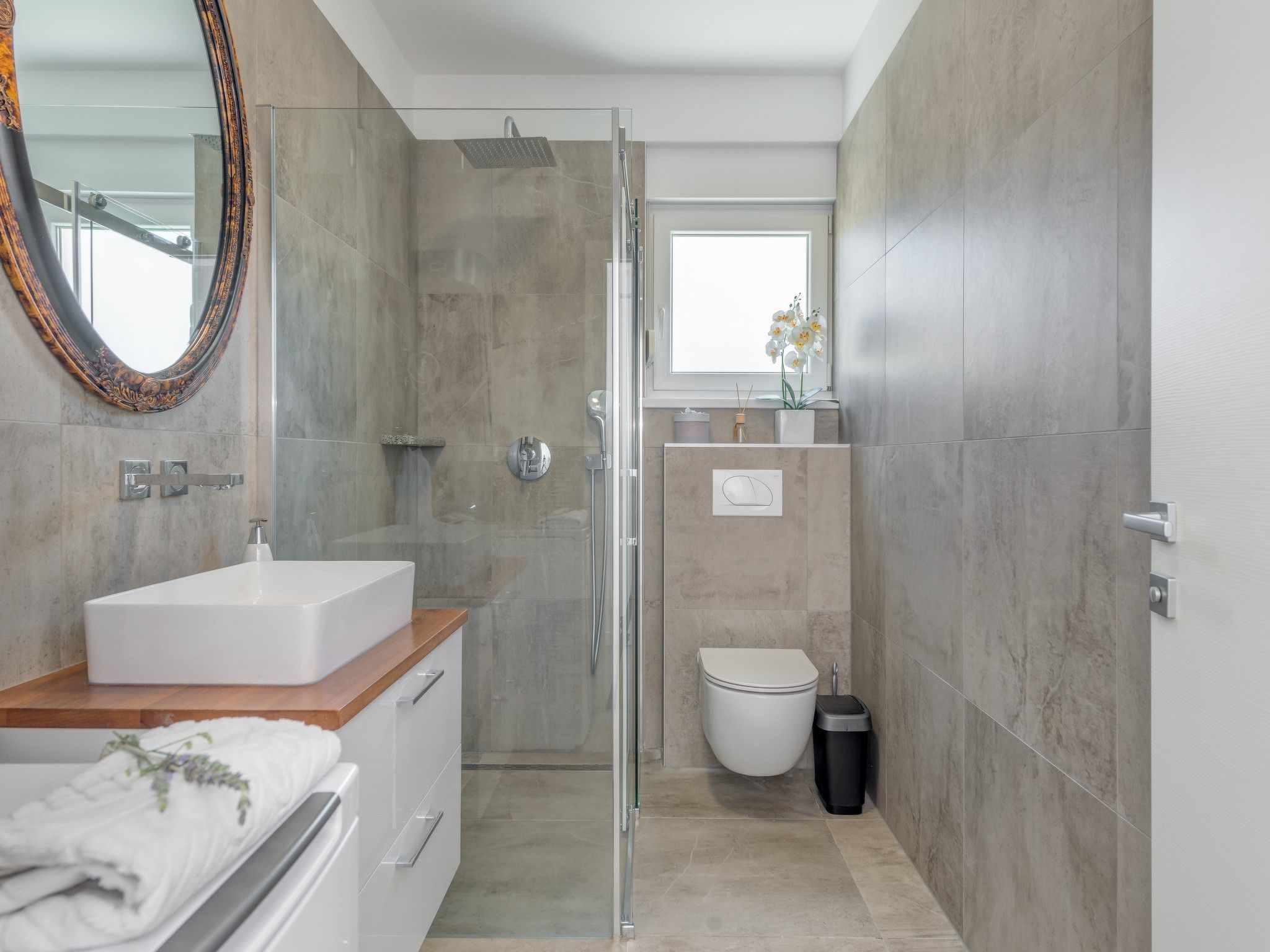 Stilvolle Wohnung Sun mit Jacuzzi-Image-tags.info