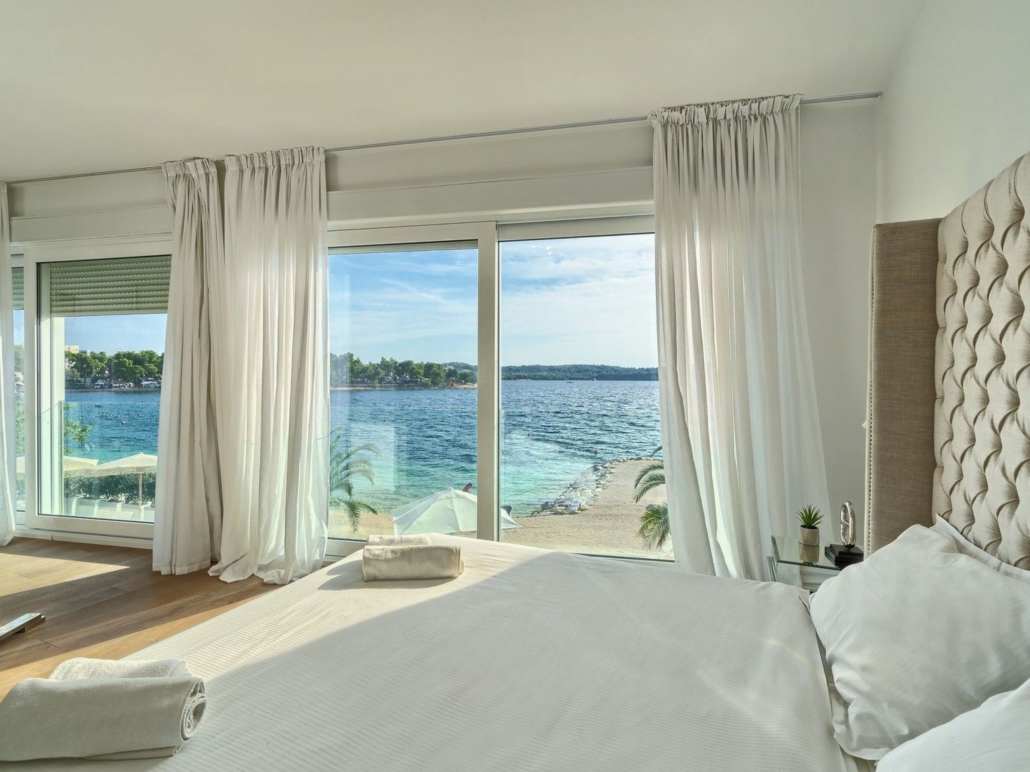 Luxuriöse Fünf-Sterne-Ferienvilla Astra Azzurra-Dedans