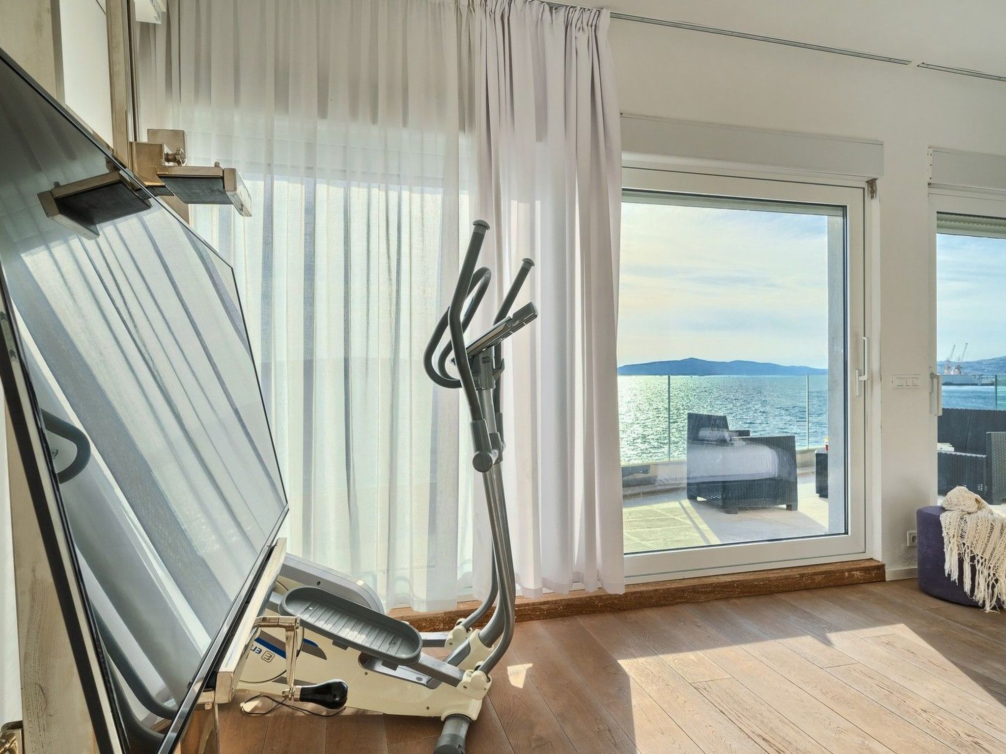 Luxuriöse Fünf-Sterne-Ferienvilla Astra Azzurra-Image-tags.info