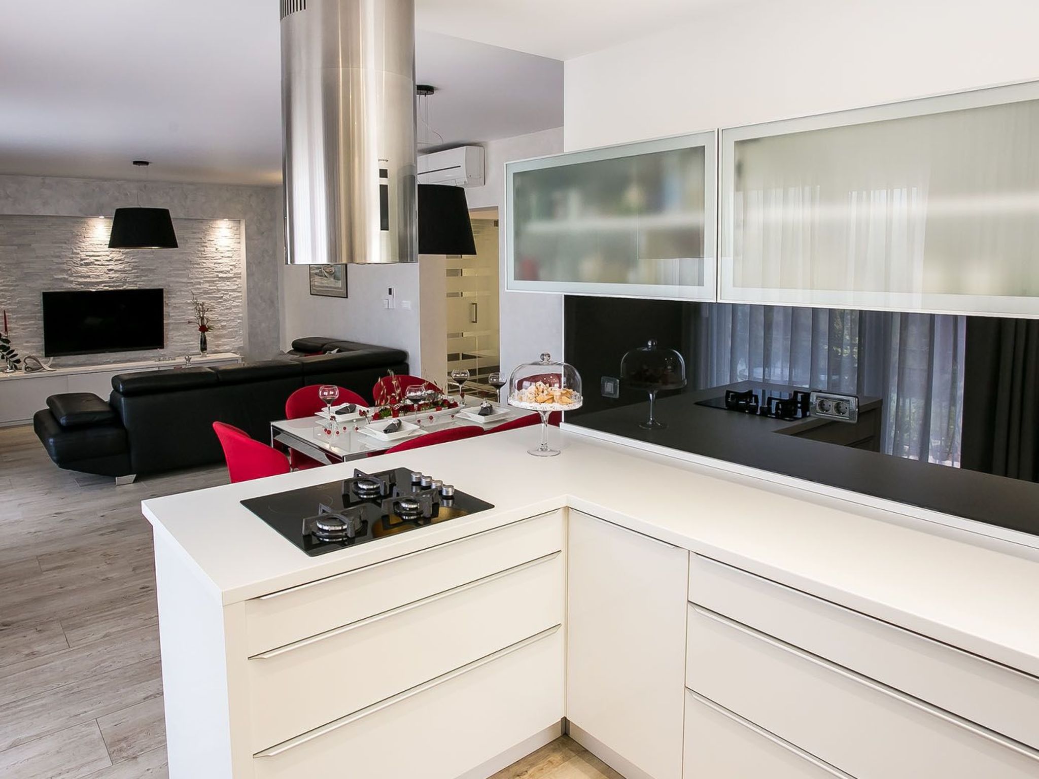 Wohnung "Irena III" mit Blick auf das Wasser-Drinnen