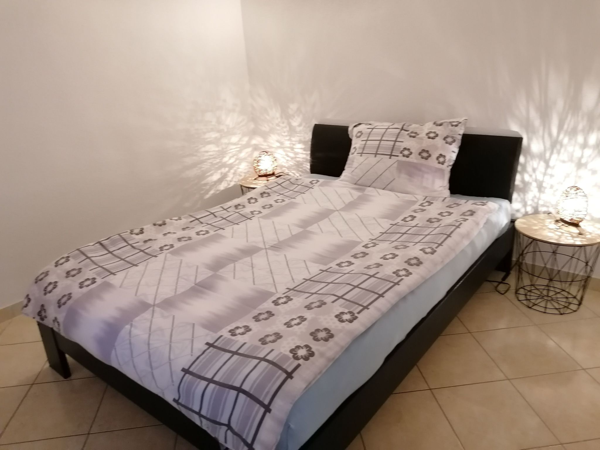 Erdgeschosswohnung mit Terrasse und Meerblick-Image-tags.info