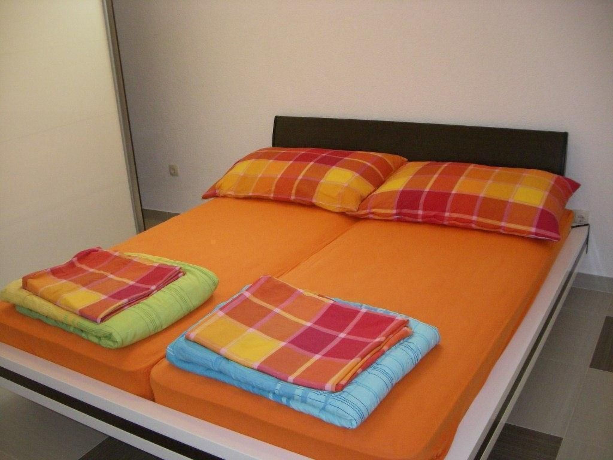 Wohnung 1 im Erdgeschos mit Terrasse und Meerblick