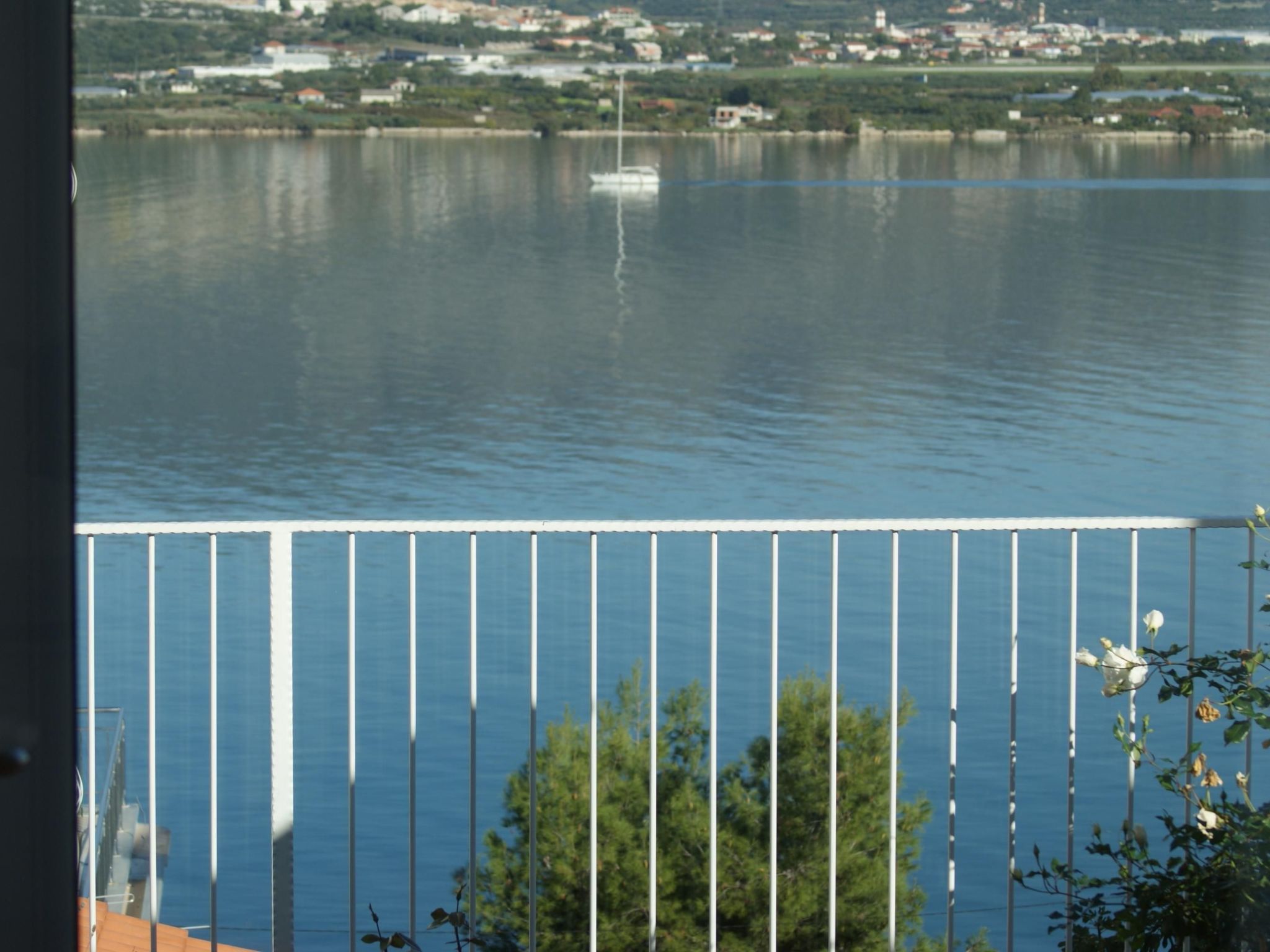 Wohnung 1 im Erdgeschos mit Terrasse und Meerblick-Image-tags.info