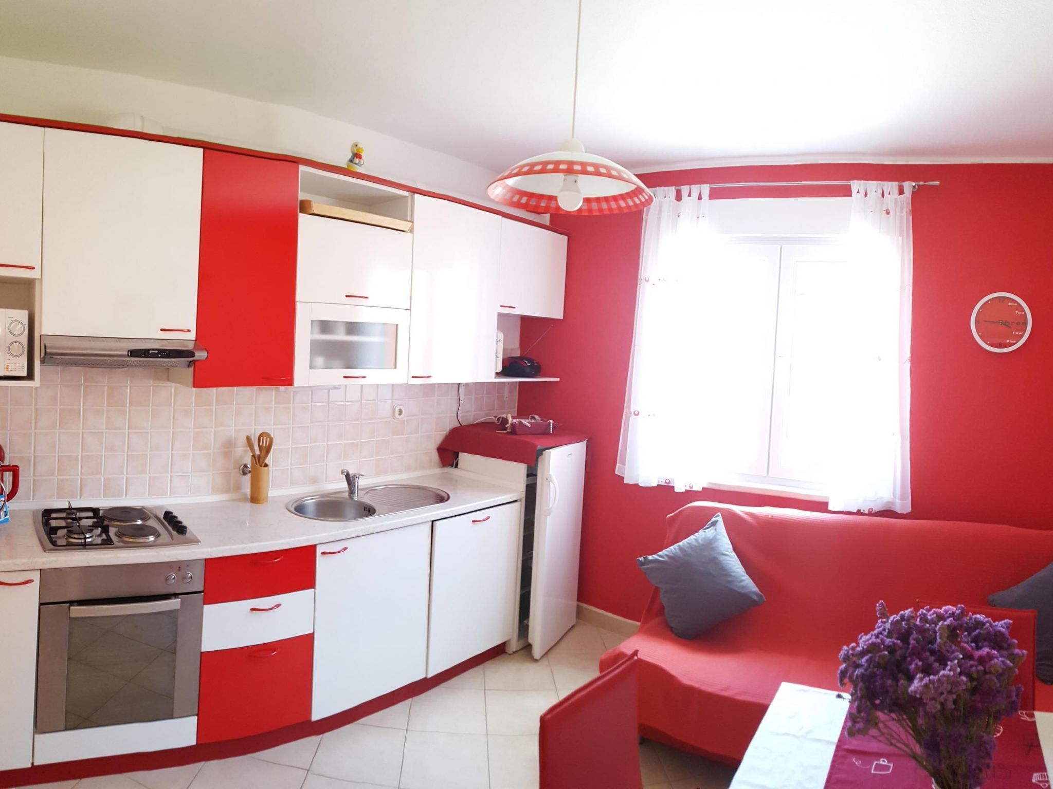 Erdgeschosswohnung mit viel Komfort und Terrasse-Drinnen