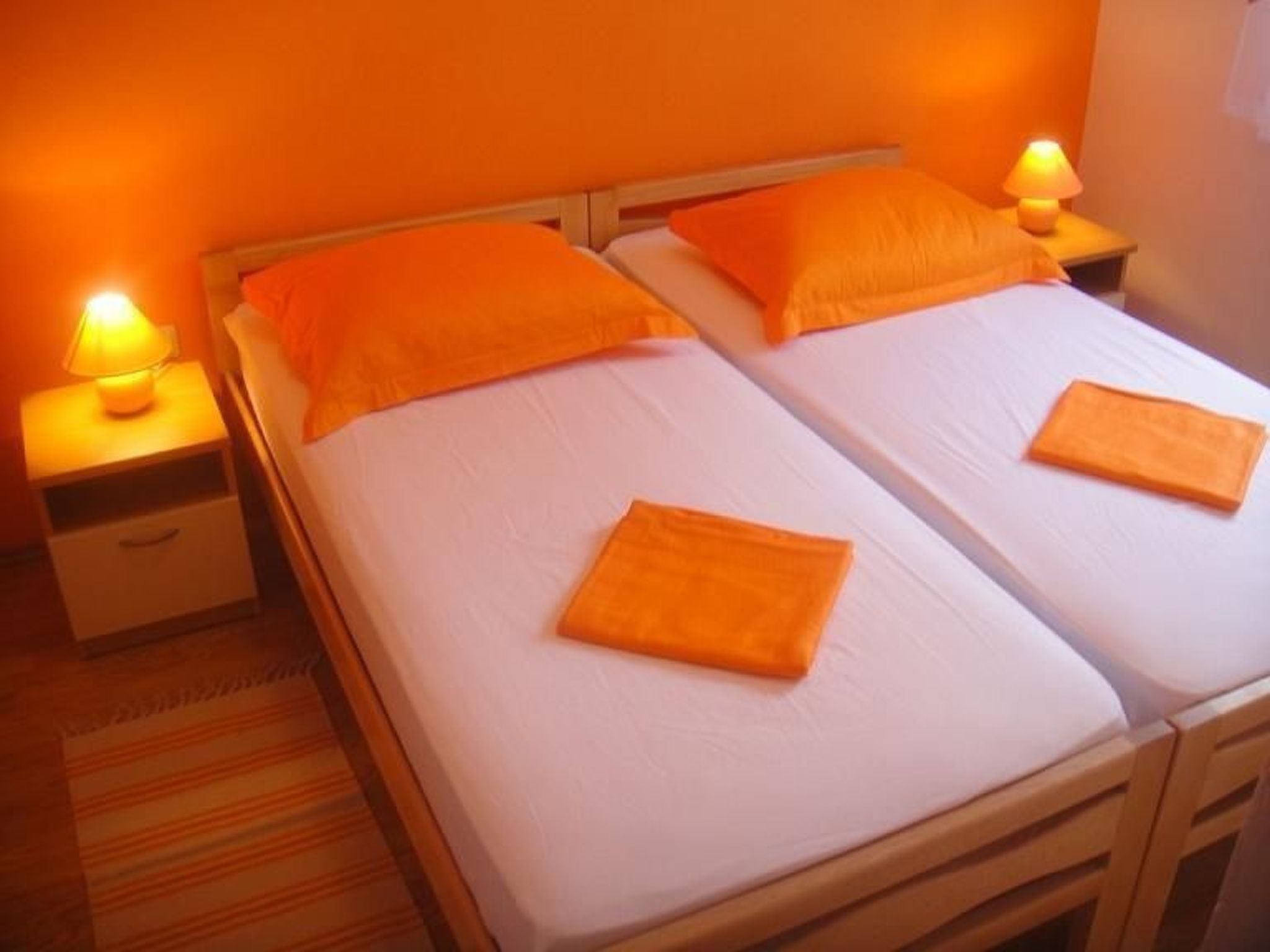 Erdgeschosswohnung mit viel Komfort und Terrasse-Drinnen