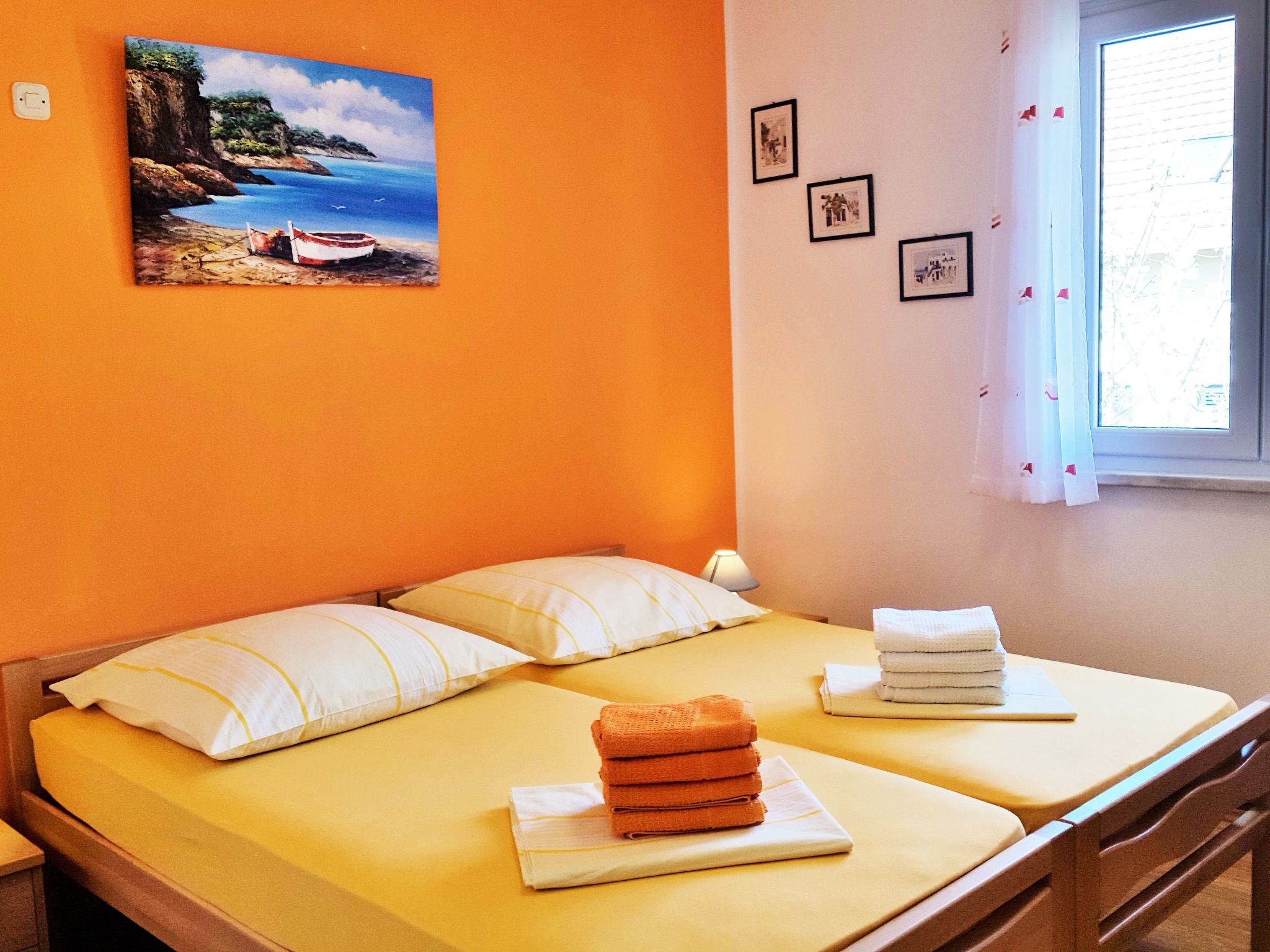 Erdgeschosswohnung mit viel Komfort und Terrasse-Drinnen