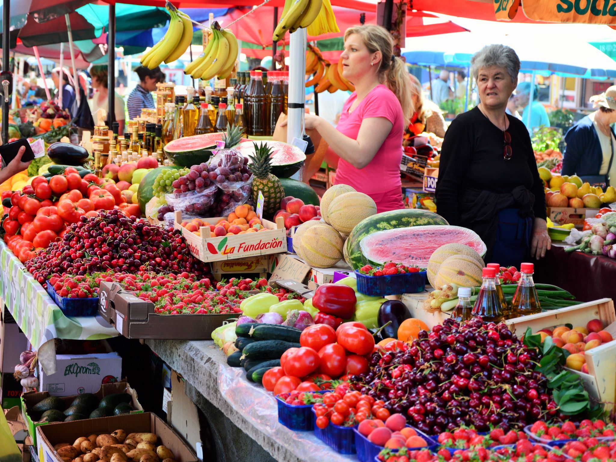 Erdgeschosswohnung mit viel Komfort und Terrasse-Drinnen