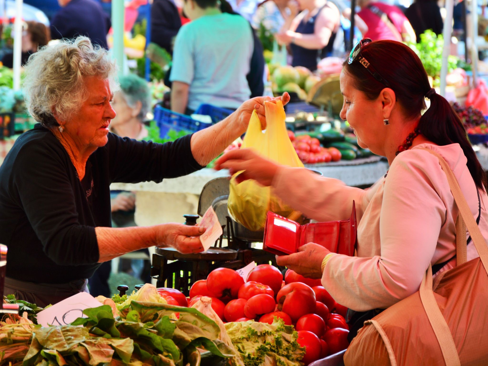 Erdgeschosswohnung mit viel Komfort und Terrasse-Drinnen