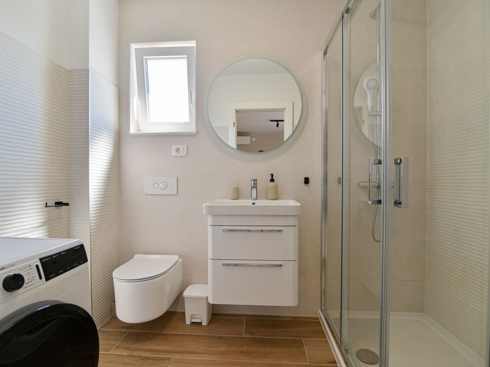 NOIR Design-Wohnung-Image-tags.info