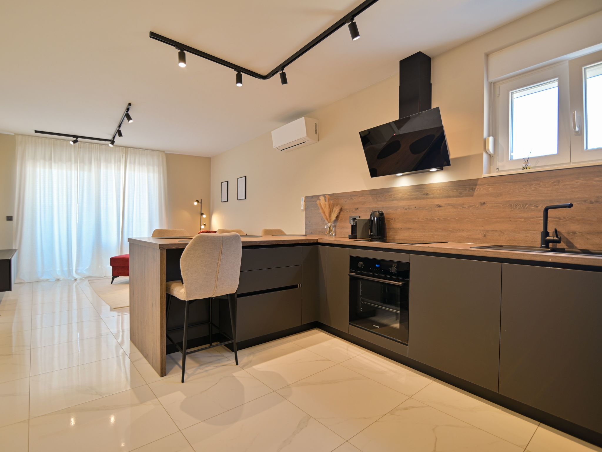 NOIR Design-Wohnung-Image-tags.info