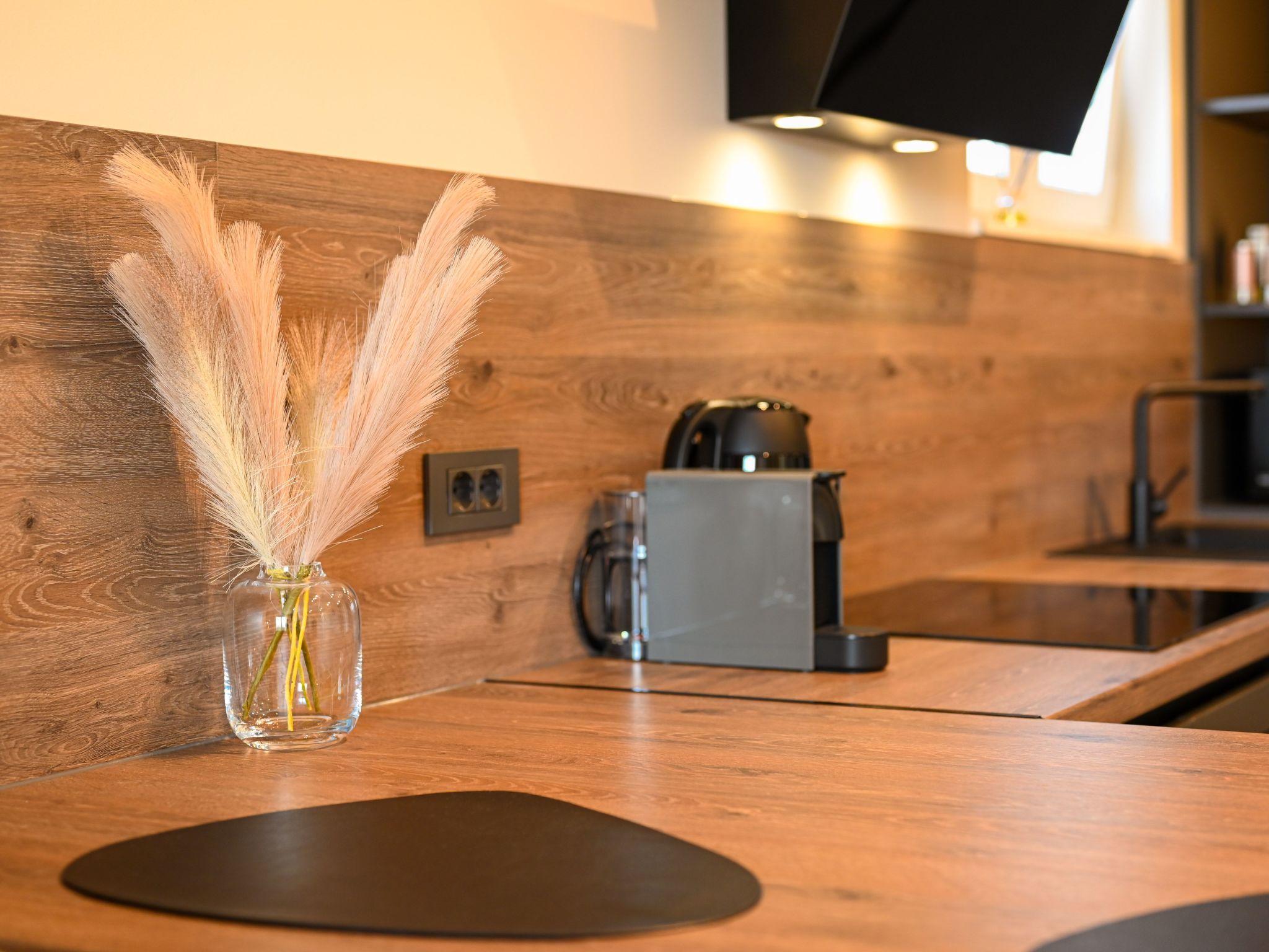 NOIR Design-Wohnung-Image-tags.info