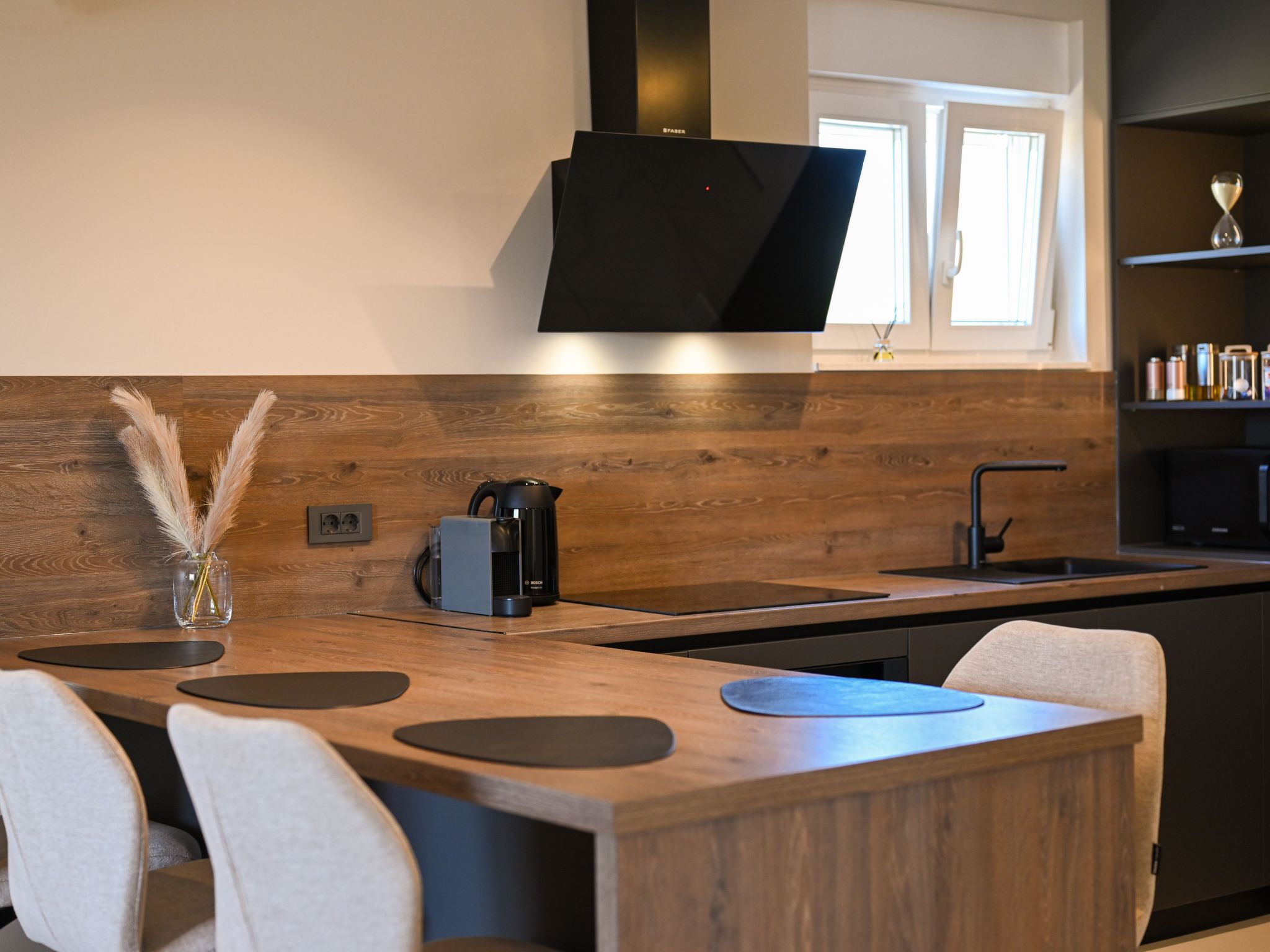 NOIR Design-Wohnung-Image-tags.info