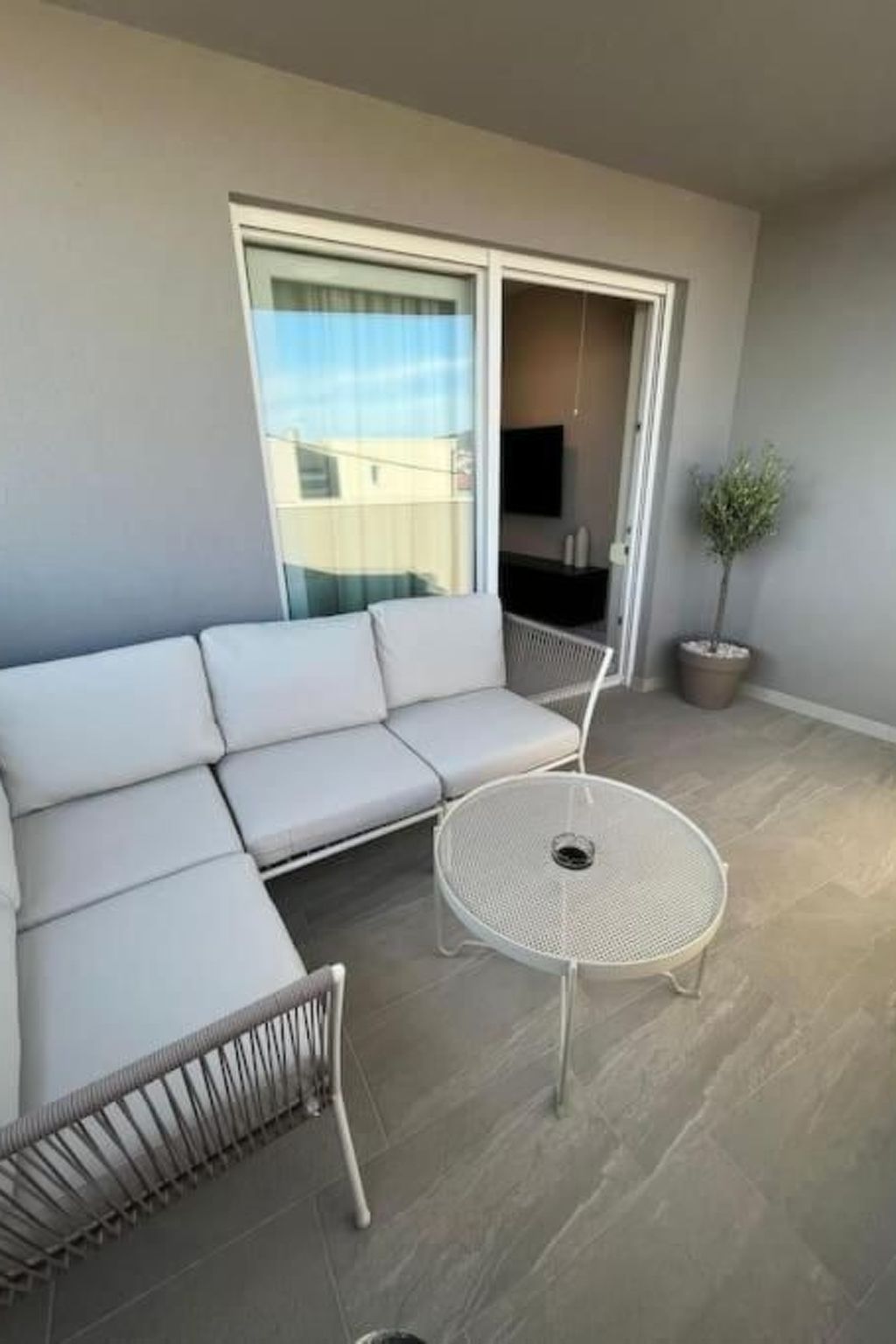 NOIR Design-Wohnung-Image-tags.info