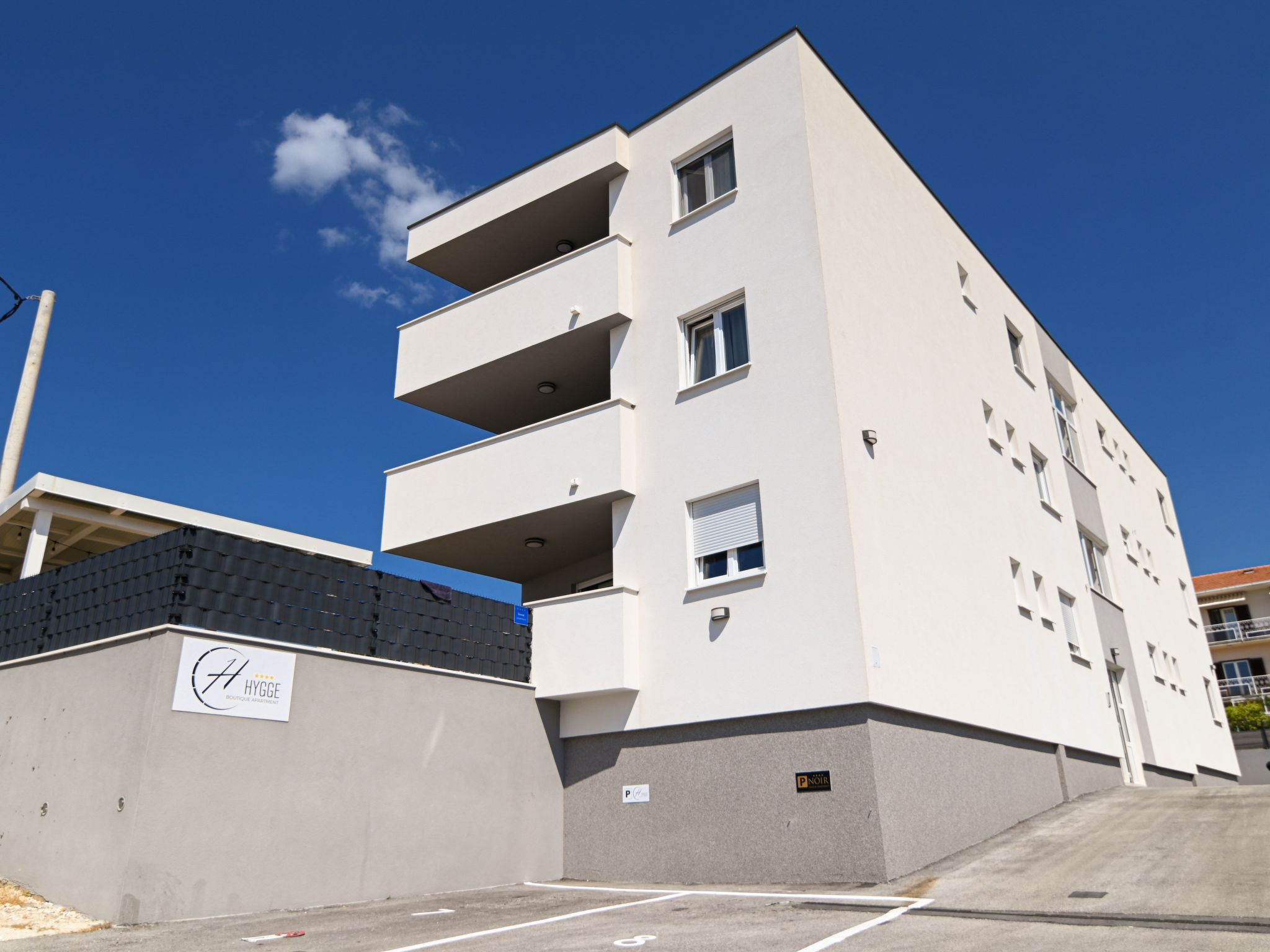 NOIR Design-Wohnung-Image-tags.info