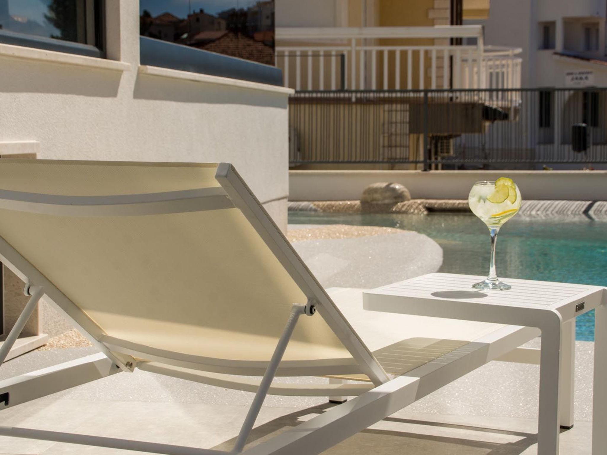 Luxuriöses Vier-Sterne-Apartment Prestige I.-Draußen