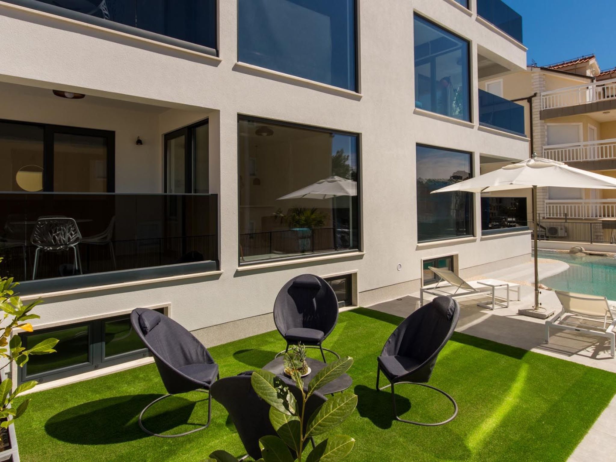 Luxuriöses Vier-Sterne-Apartment Prestige I.-Draußen