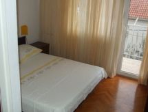 Romantische kamer met balkon en zeezicht op 200m van het strand - thumbnail 3